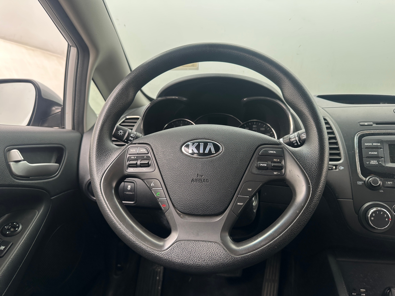Thumbnail: 2018 Kia Forte - 5