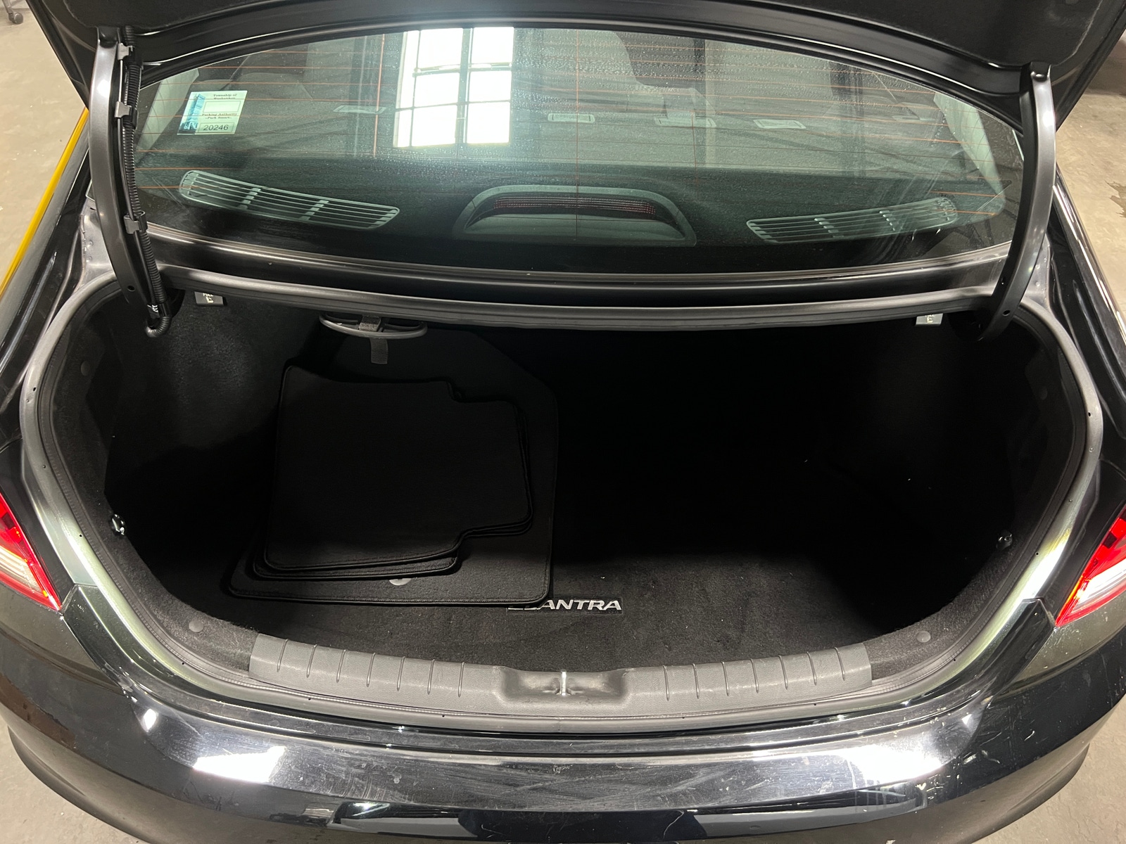 Thumbnail: 2020 Hyundai Elantra - 7