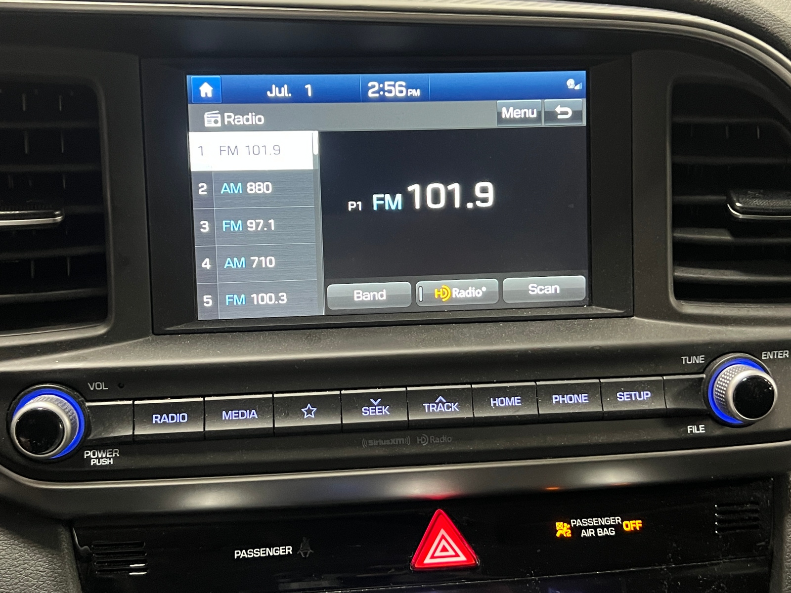 Thumbnail: 2020 Hyundai Elantra - 4