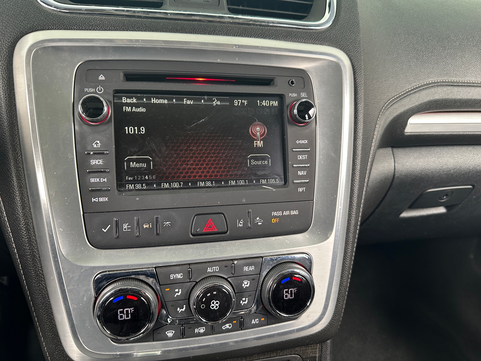 Thumbnail: 2017 GMC Acadia - 3