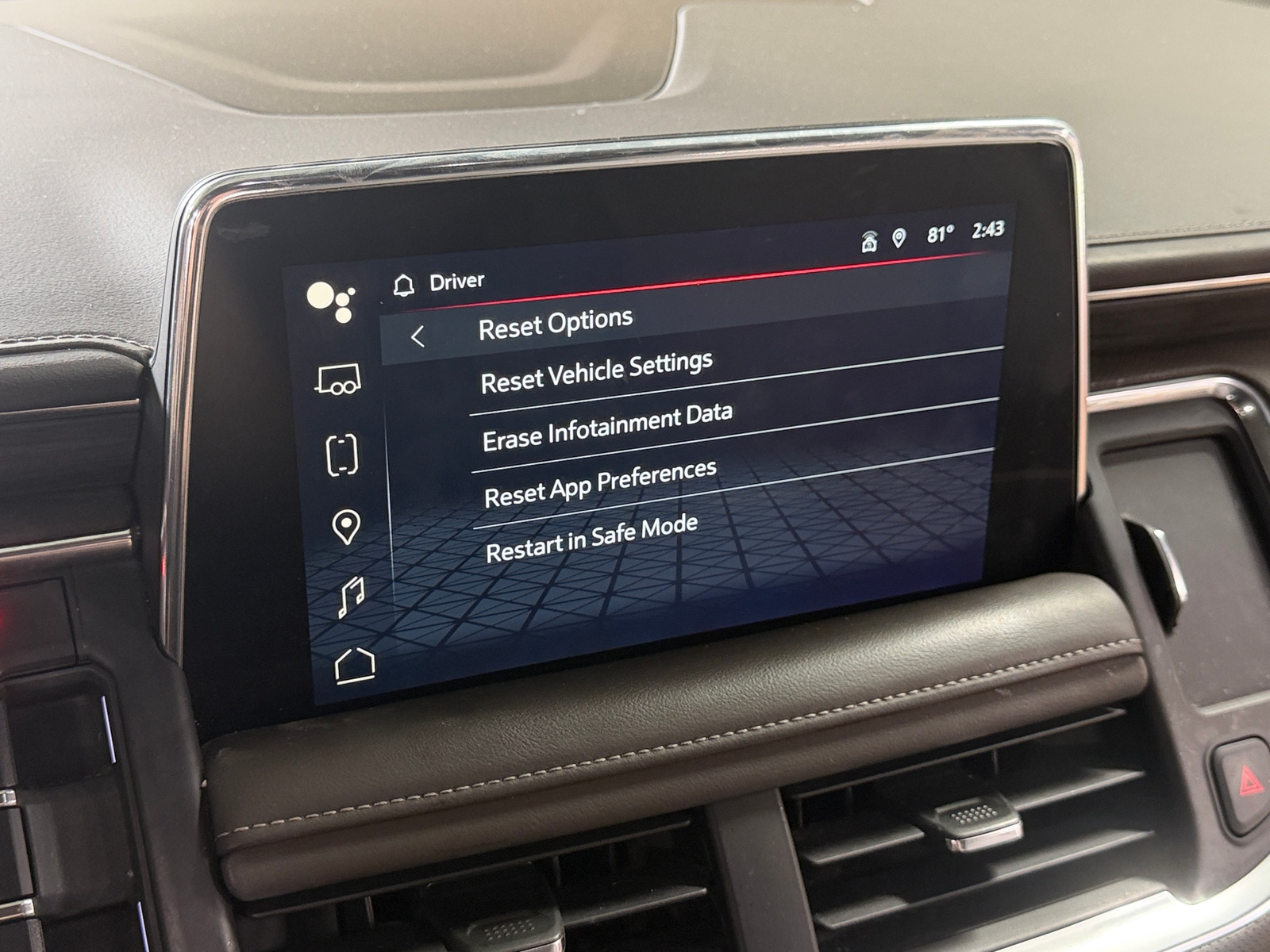 Thumbnail: 2022 GMC Yukon - 3