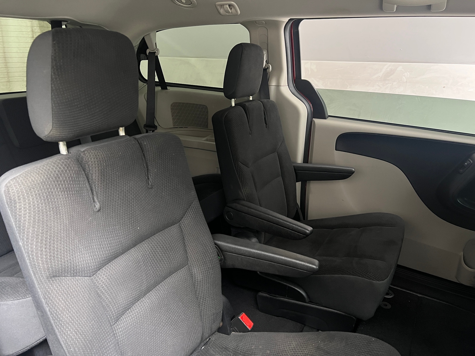 Thumbnail: 2019 Dodge Grand Caravan - 6