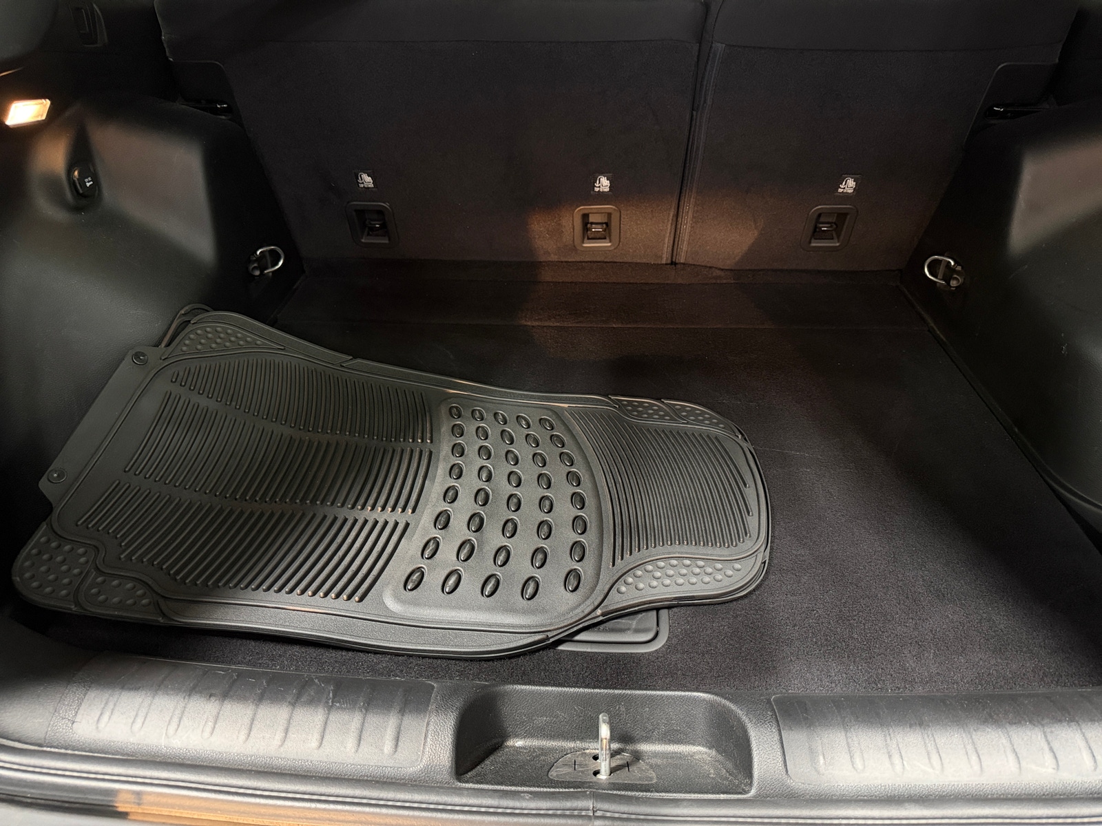 Thumbnail: 2019 Jeep Cherokee - 7