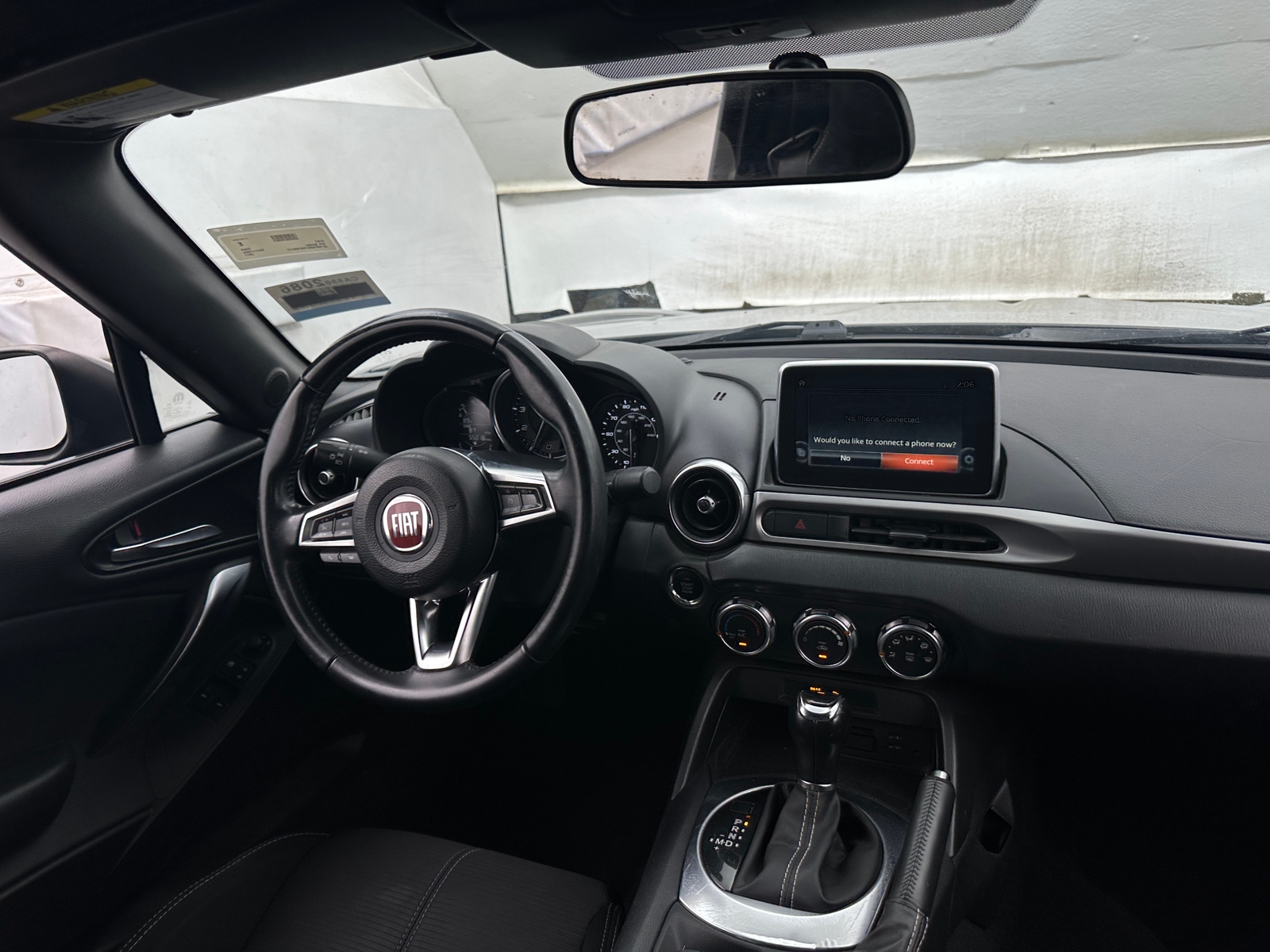 Thumbnail: 2017 Fiat 124 Spider - 3