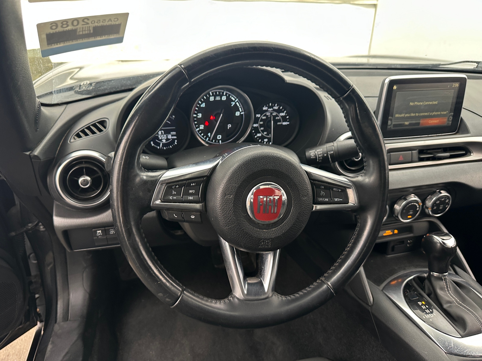 Thumbnail: 2017 Fiat 124 Spider - 5