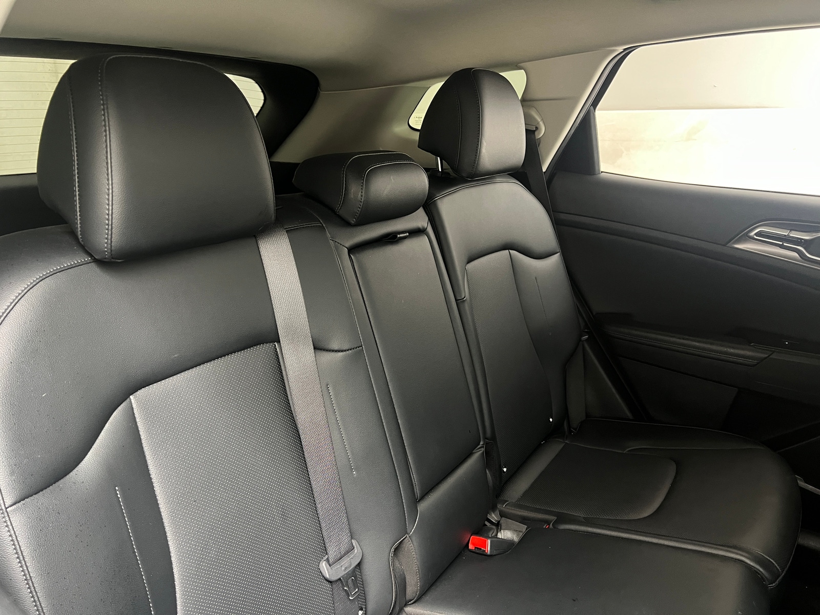 Thumbnail: 2023 Kia Sportage - 5