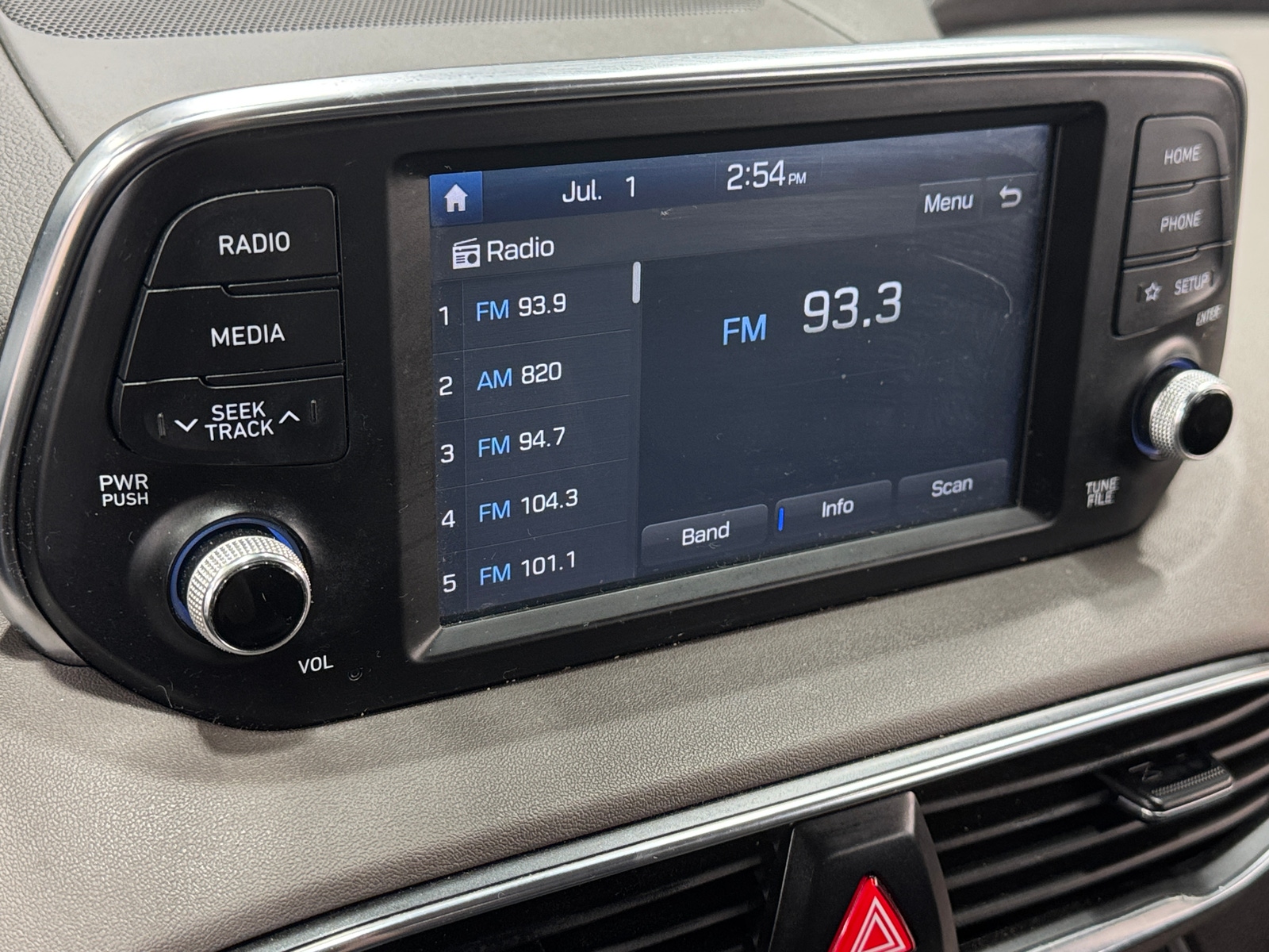 Thumbnail: 2019 Hyundai Santa Fe - 4
