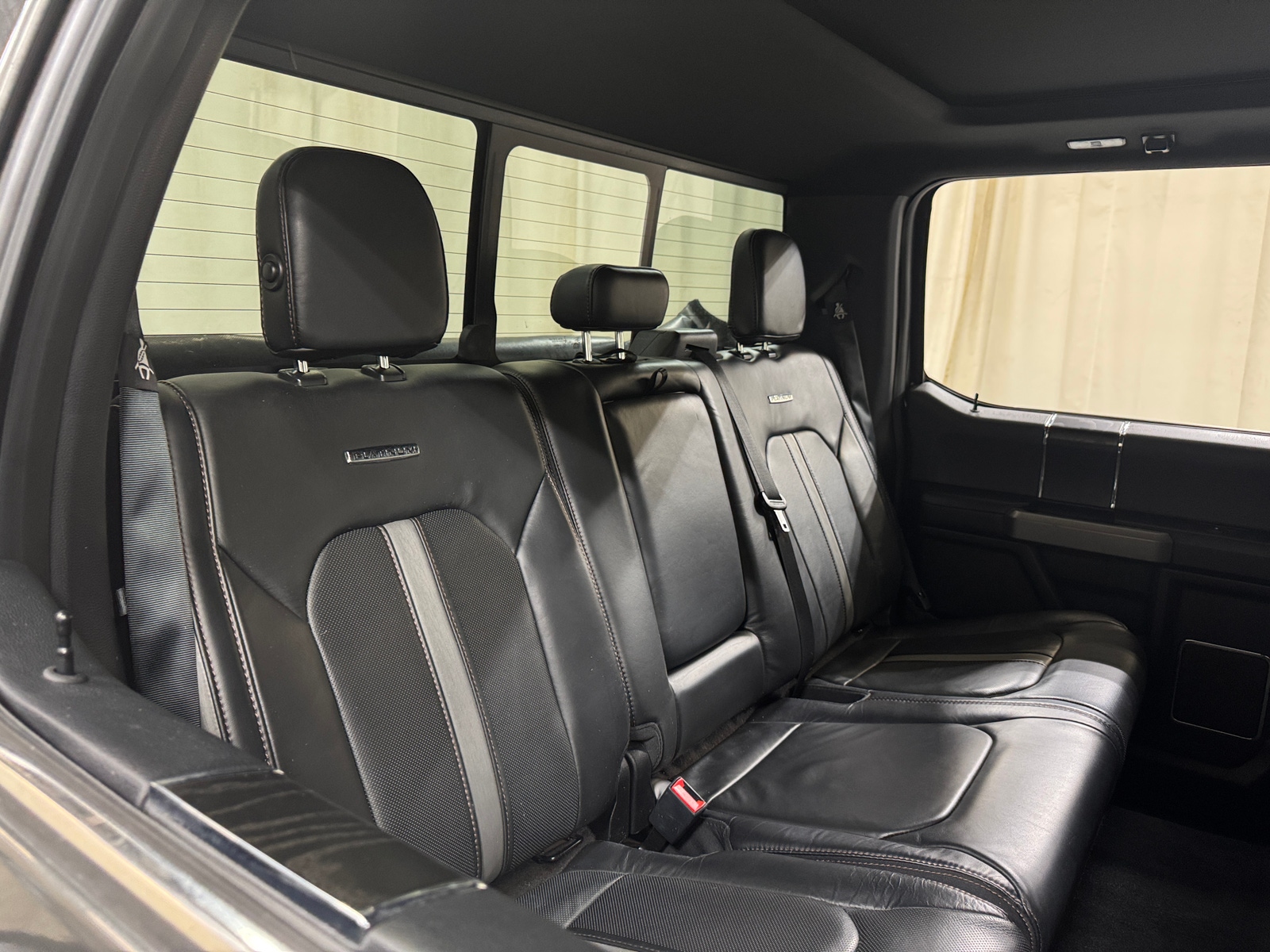 Thumbnail: 2018 Ford Econoline - 6