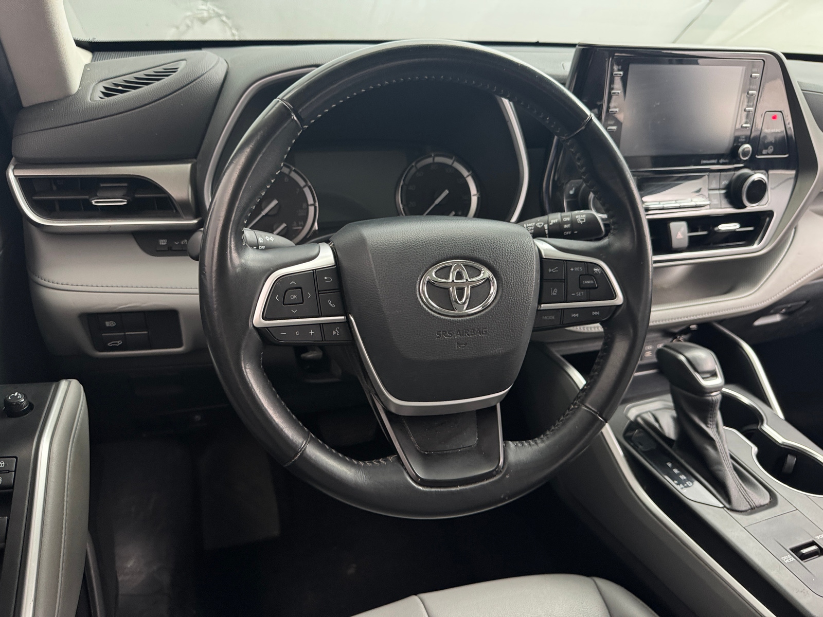 Thumbnail: 2022 Toyota Highlander - 4