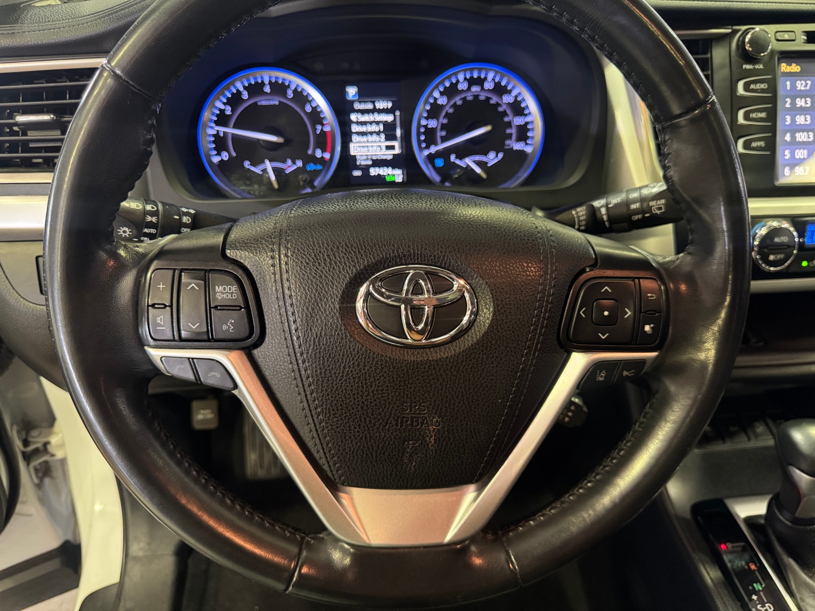 Thumbnail: 2019 Toyota Highlander - 4