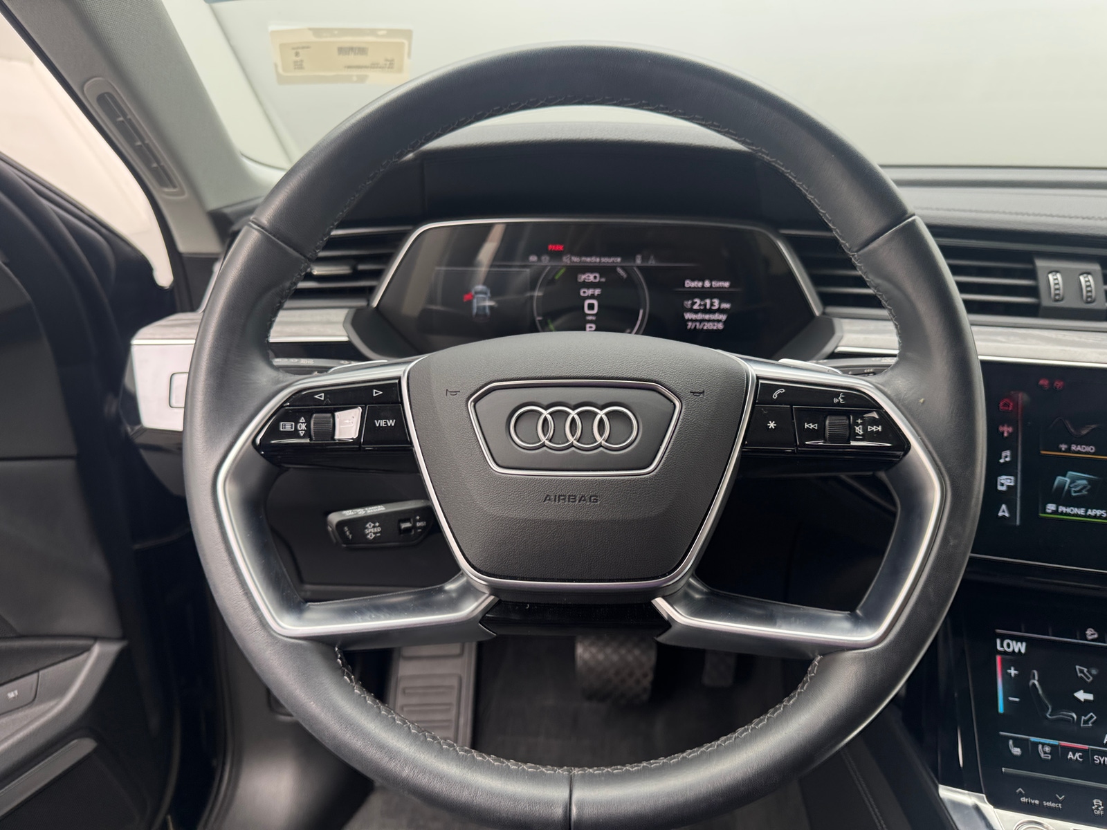 Thumbnail: 2024 Audi Q8 e-tron - 4