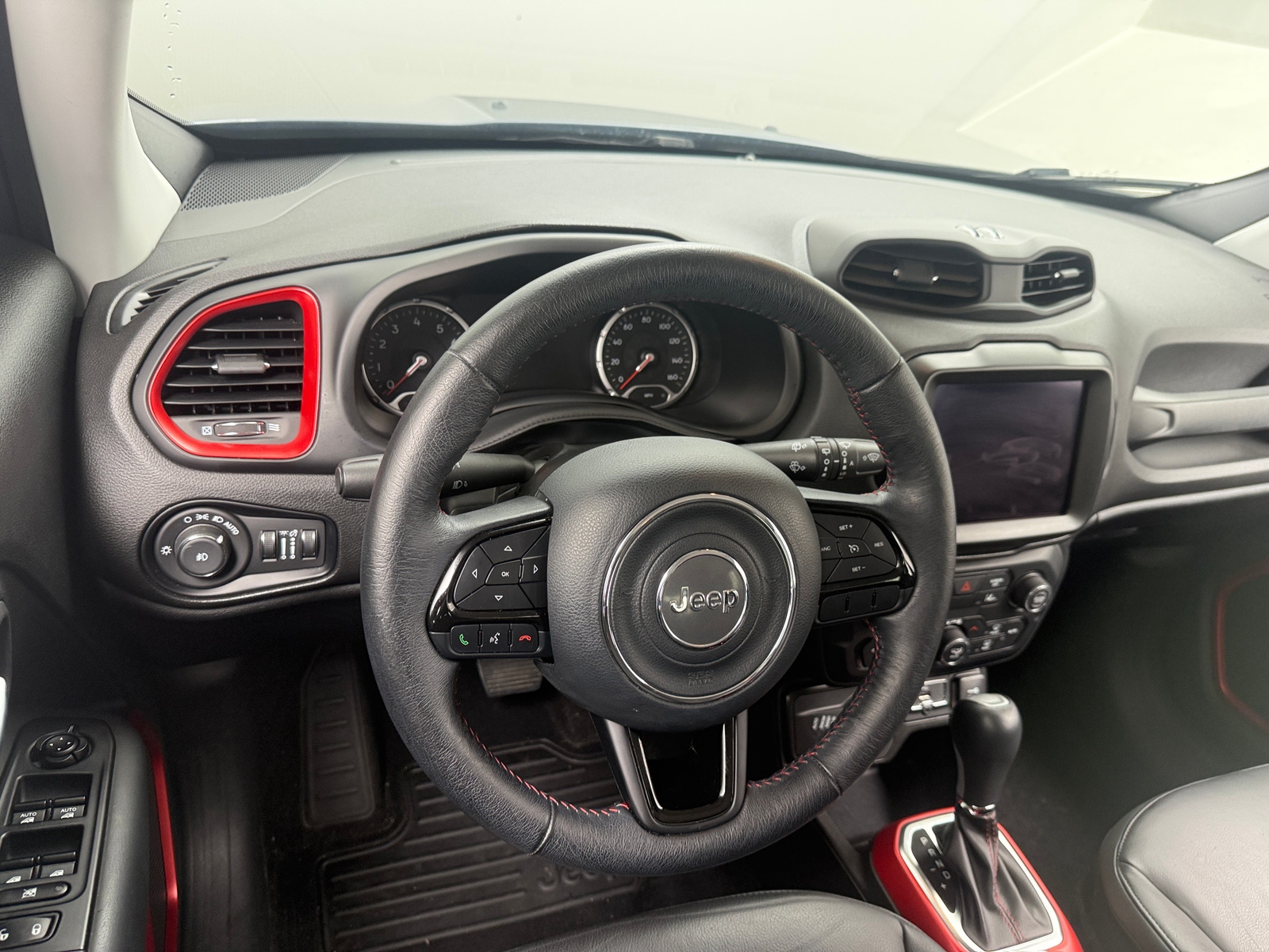 Thumbnail: 2022 Jeep Renegade - 4