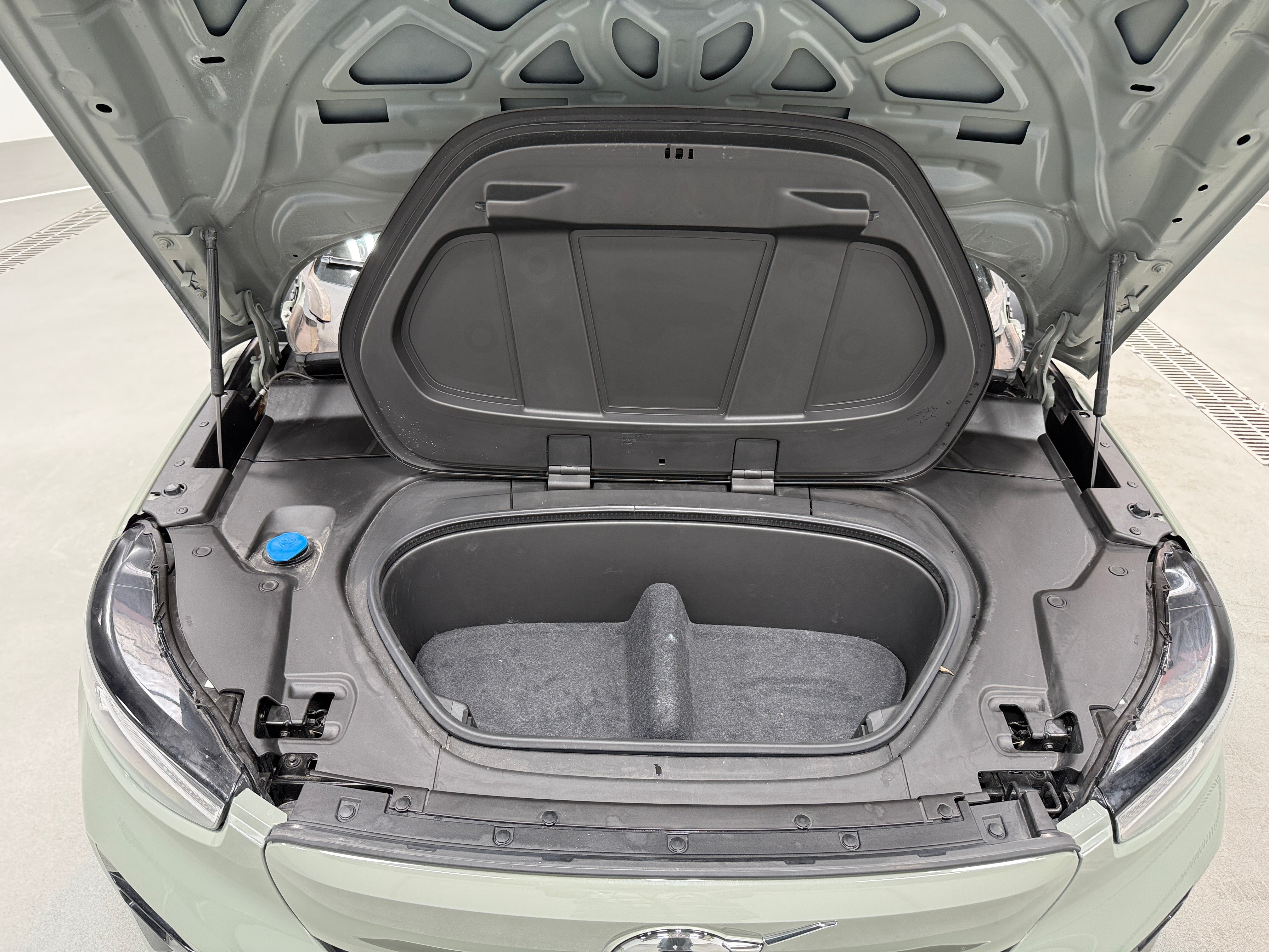 Used 2023 Volvo XC40 Plus with VIN YV4ED3UL7P2004428 for sale in Auburn, WA