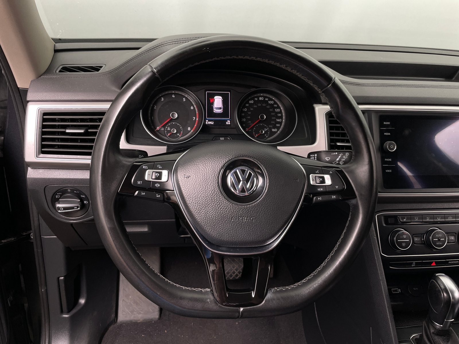 Thumbnail: 2019 Volkswagen Atlas - 4