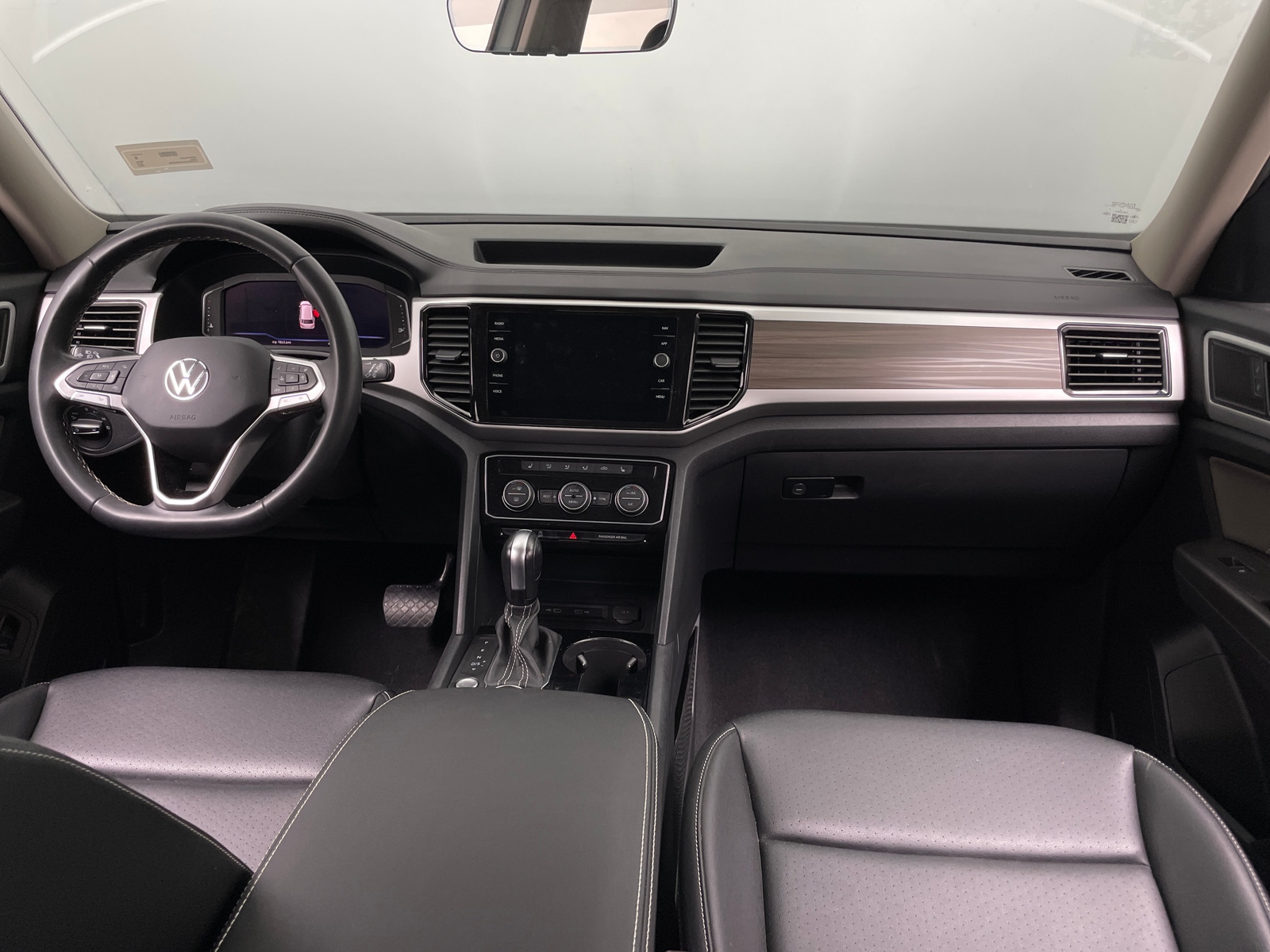 Thumbnail: 2023 Volkswagen Atlas - 2