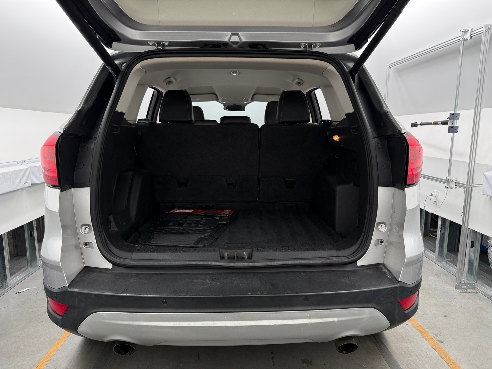 Thumbnail: 2019 Ford Escape - 6