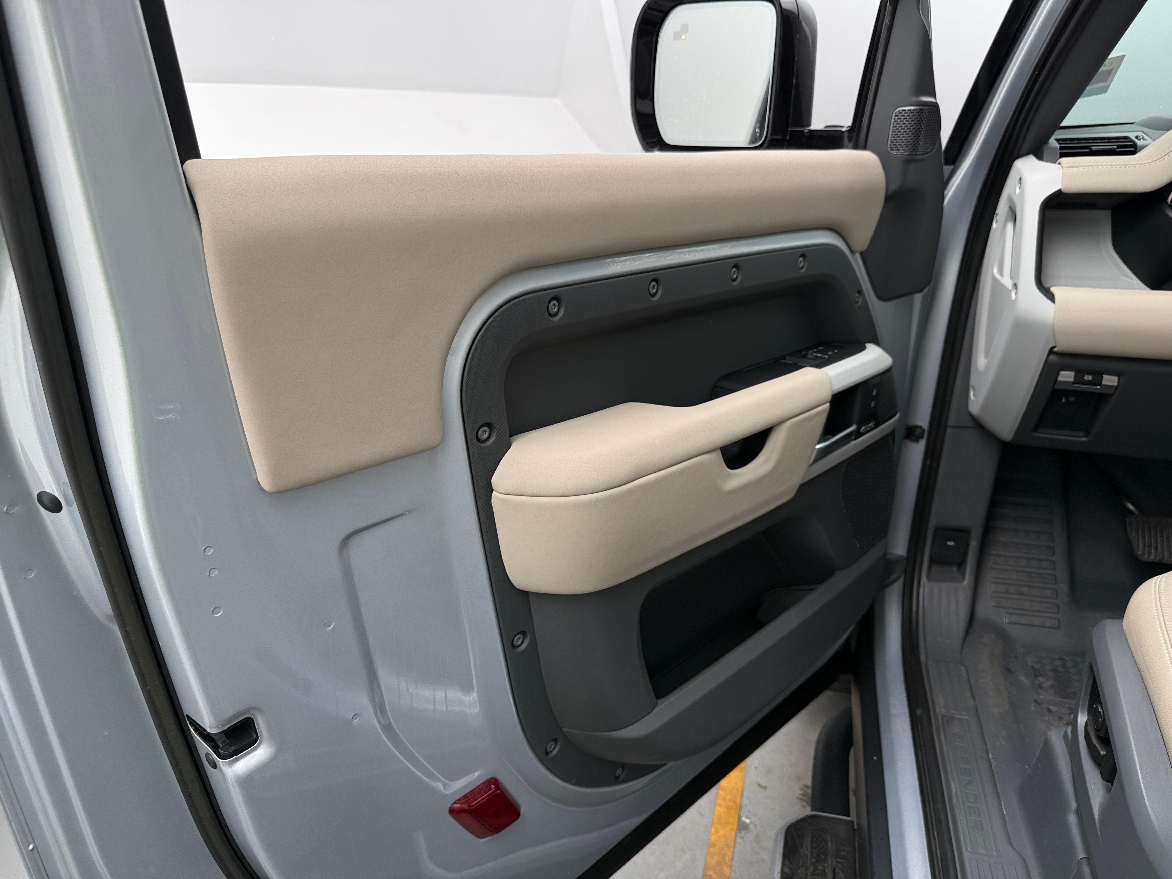 2023 Land Rover Defender