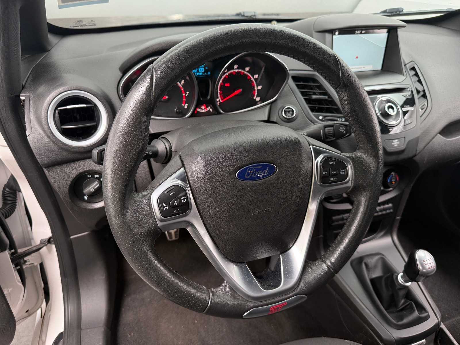 Thumbnail: 2016 Ford Fiesta - 5