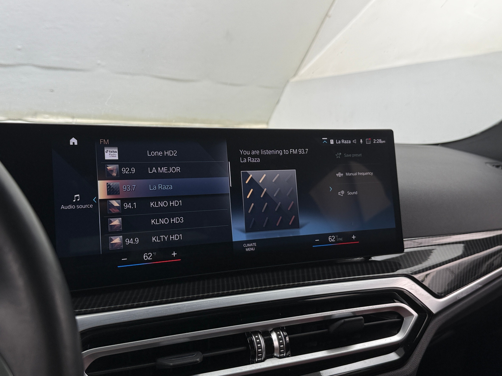 Thumbnail: 2023 BMW i4 - 3