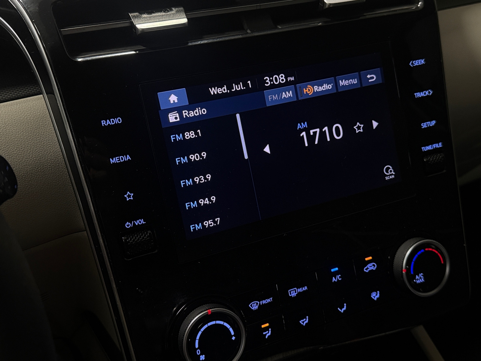 Thumbnail: 2024 Hyundai Tucson - 4