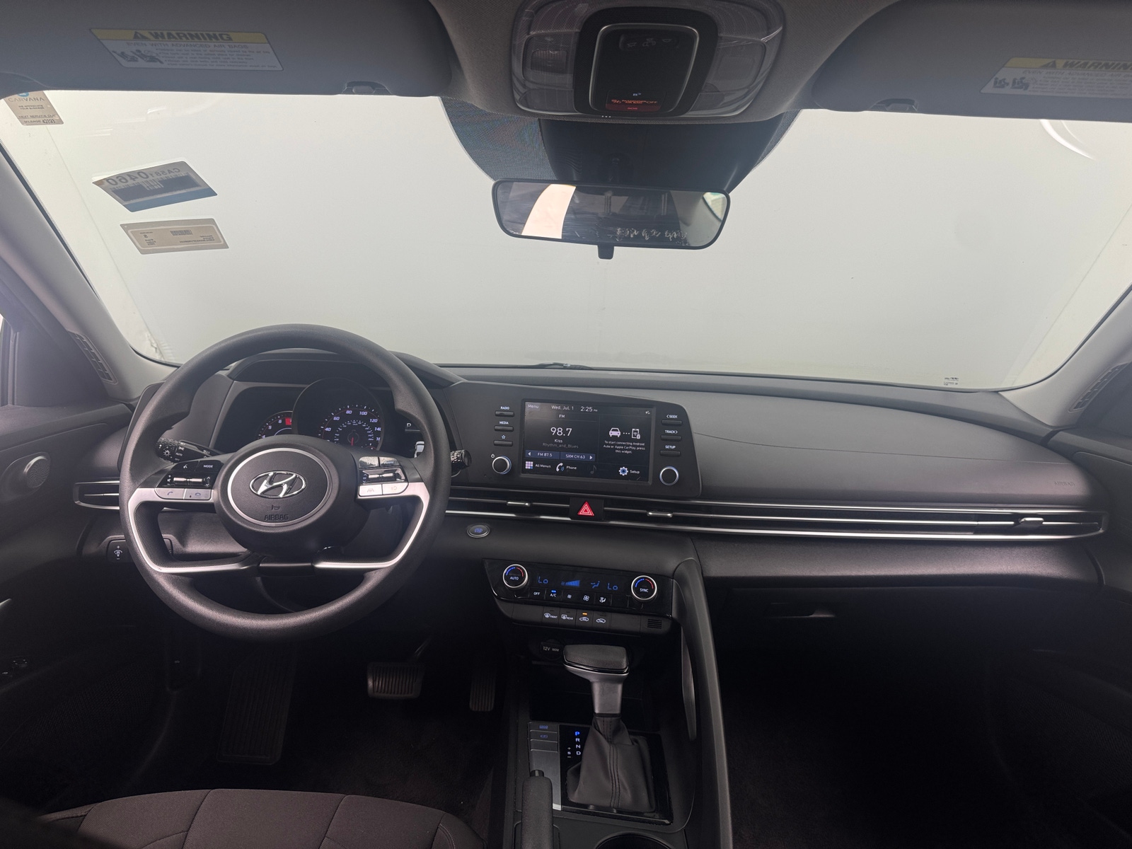 Thumbnail: 2023 Hyundai Elantra - 3