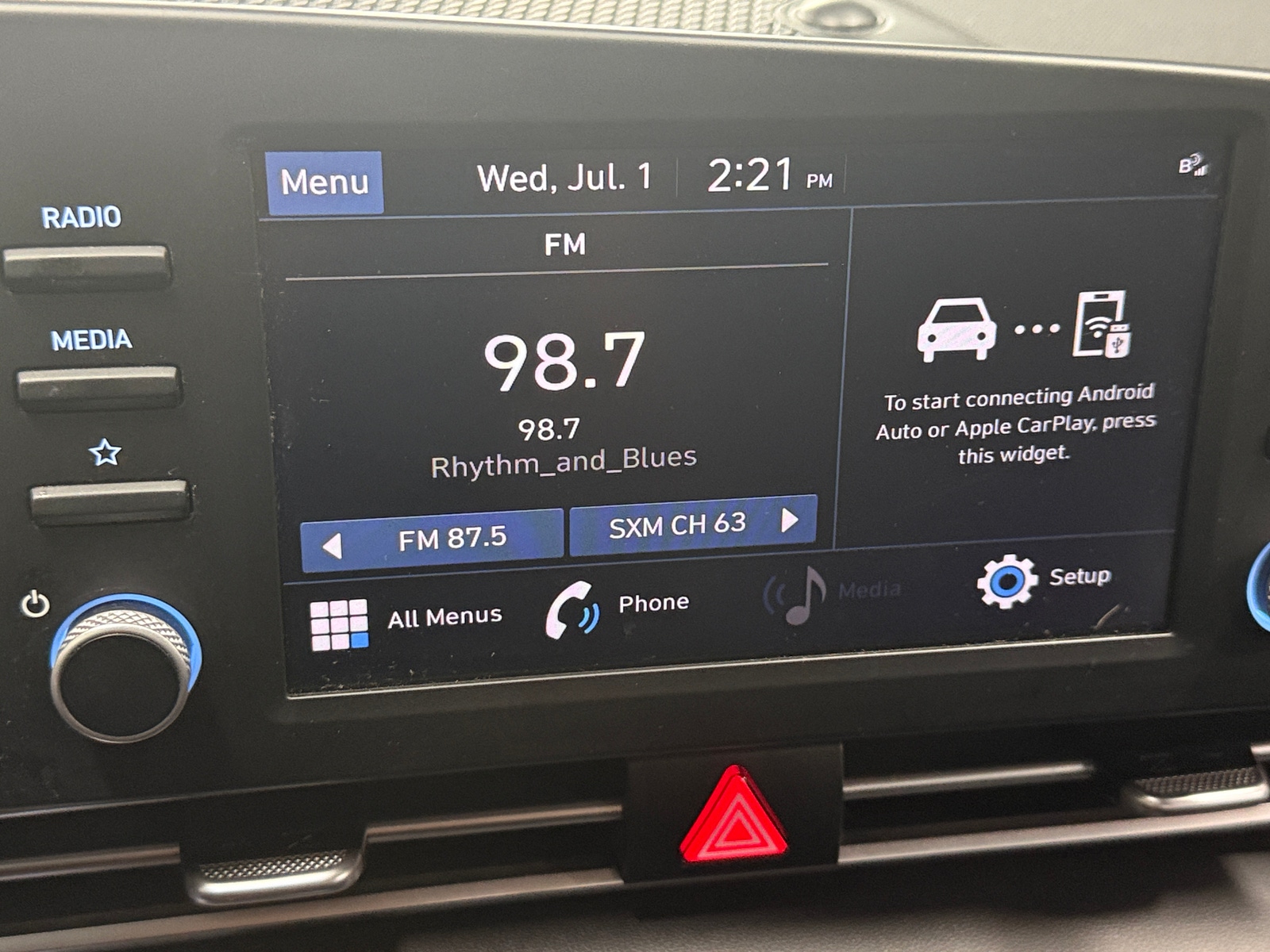 Thumbnail: 2023 Hyundai Elantra - 4