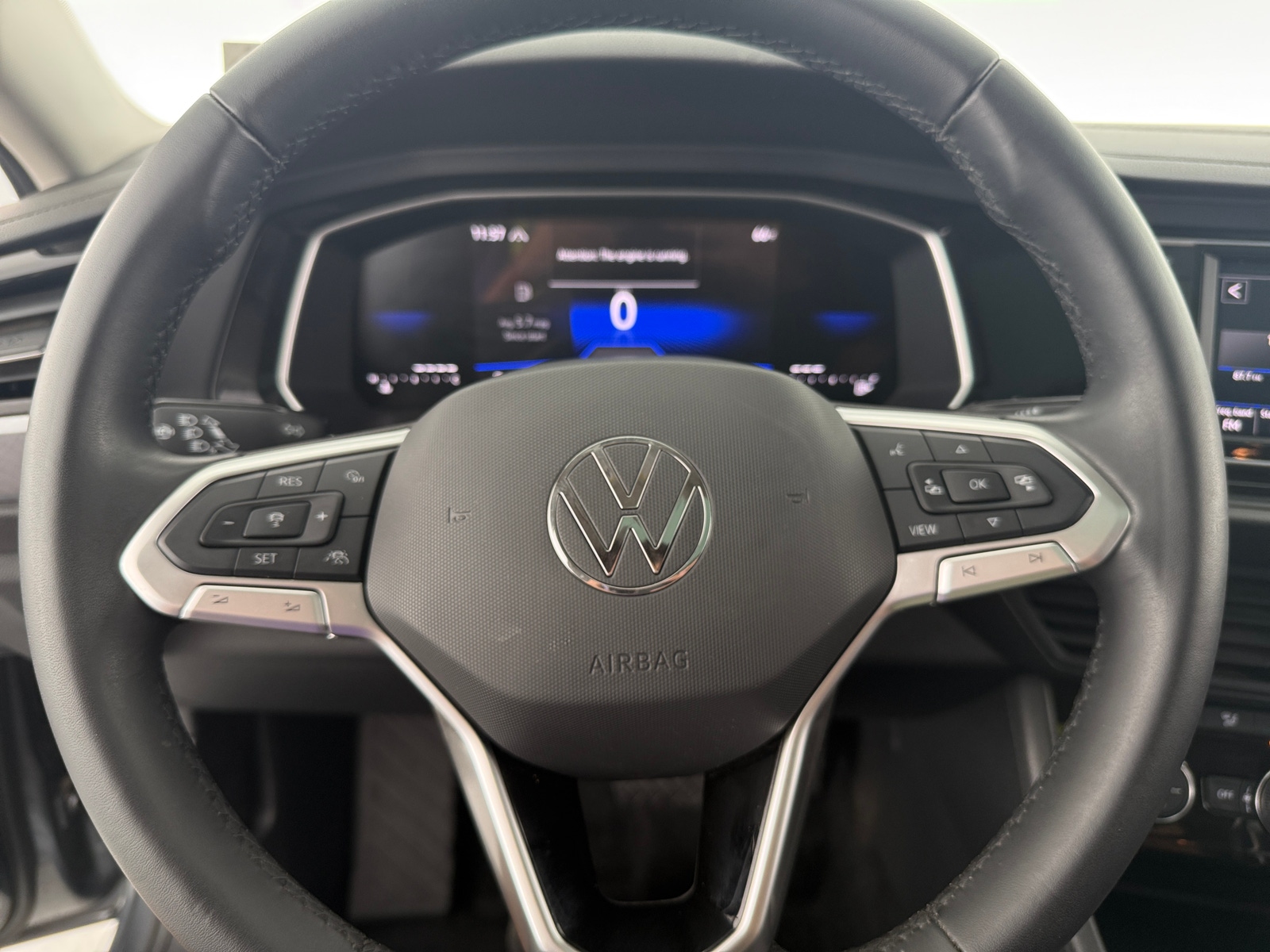 Thumbnail: 2024 Volkswagen Jetta - 4