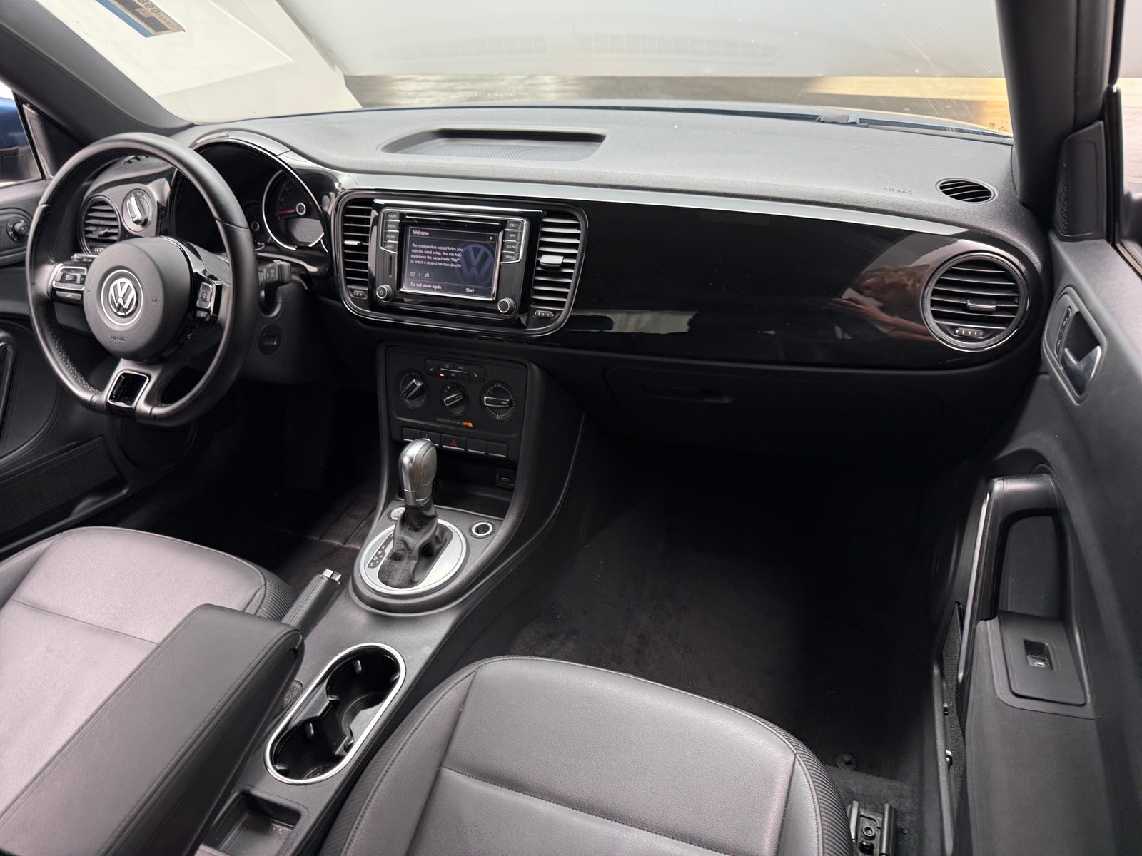 Thumbnail: 2018 Volkswagen Beetle - 3