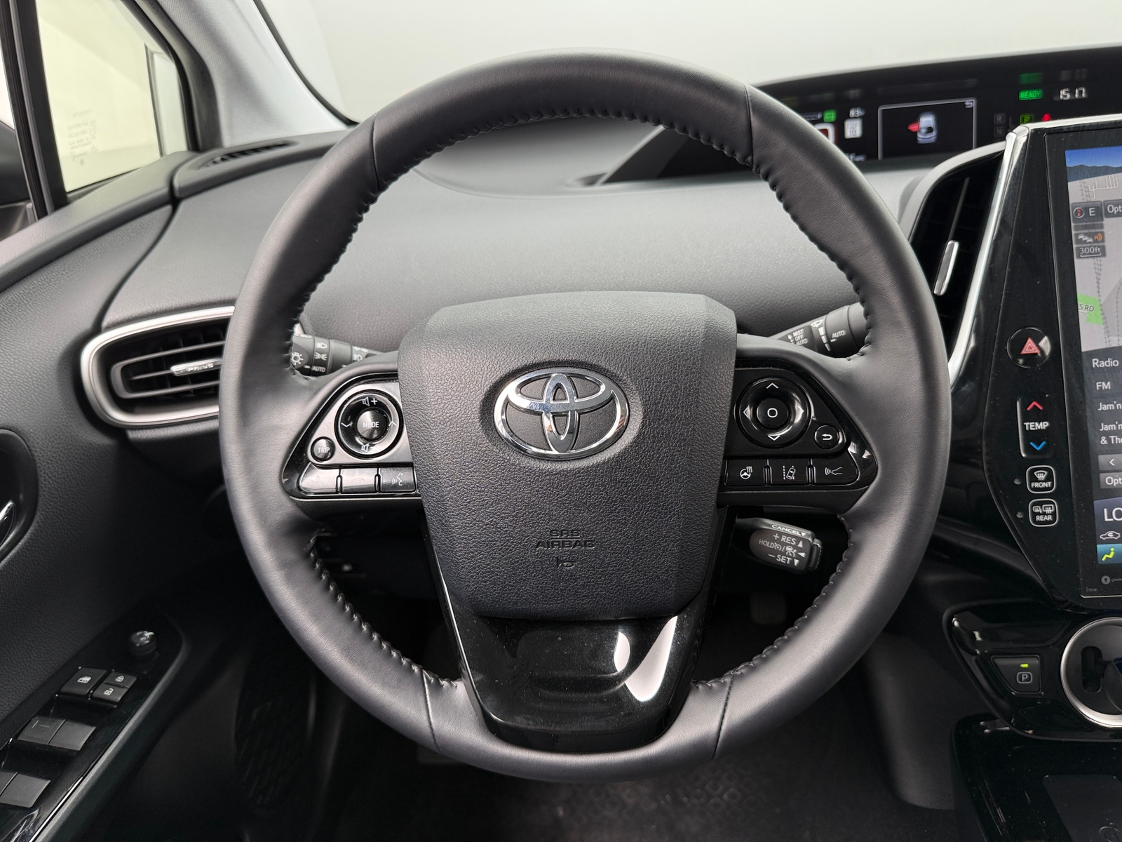 Thumbnail: 2022 Toyota Prius Prime - 4