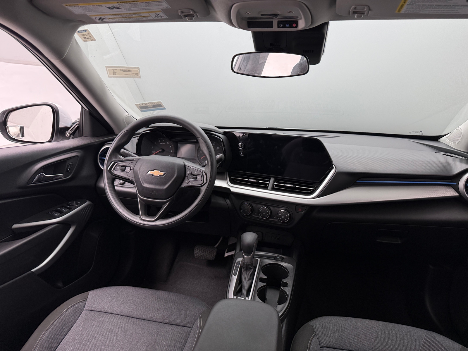 Thumbnail: 2024 Chevrolet Trax - 3