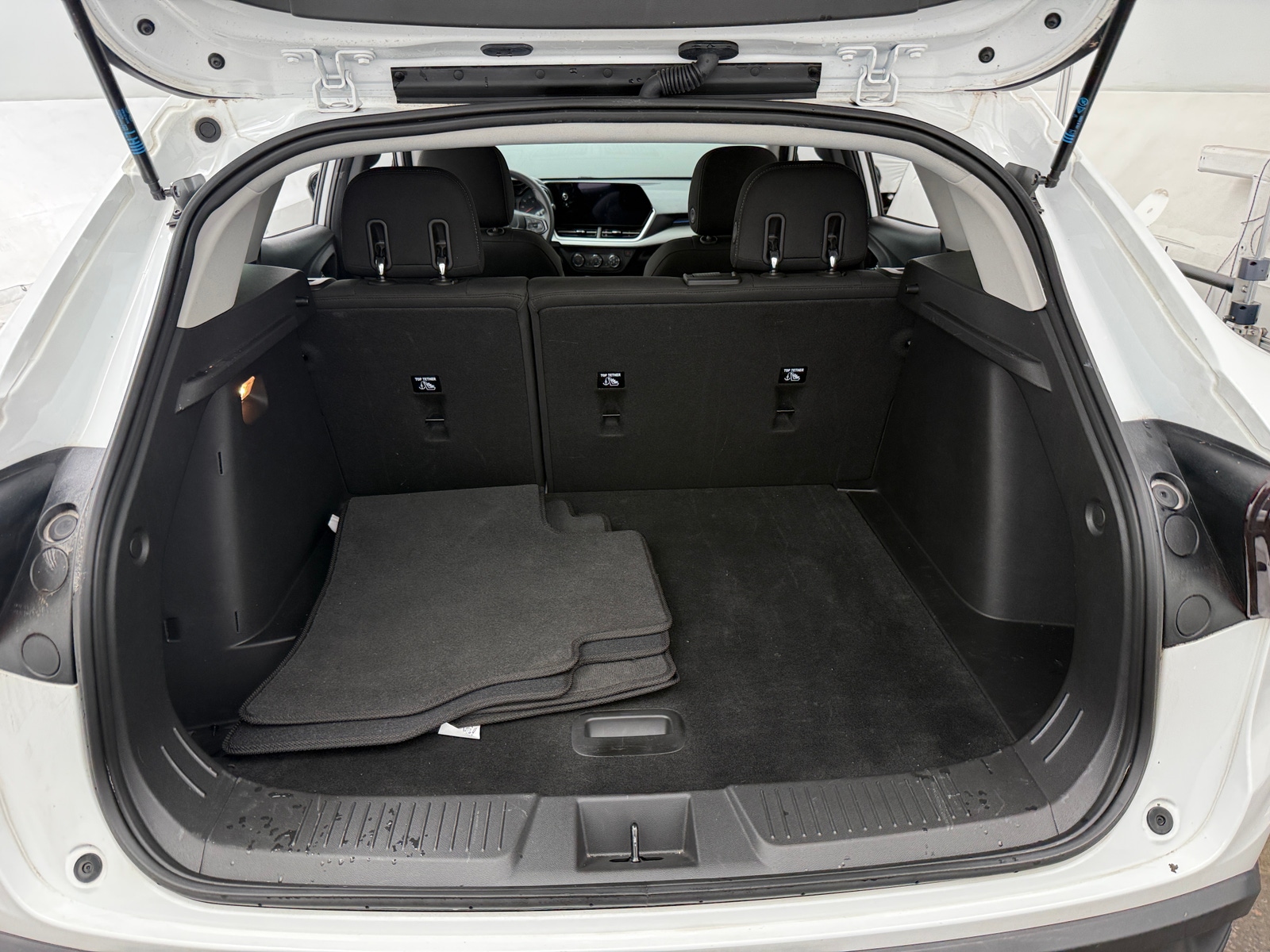 Thumbnail: 2024 Chevrolet Trax - 7