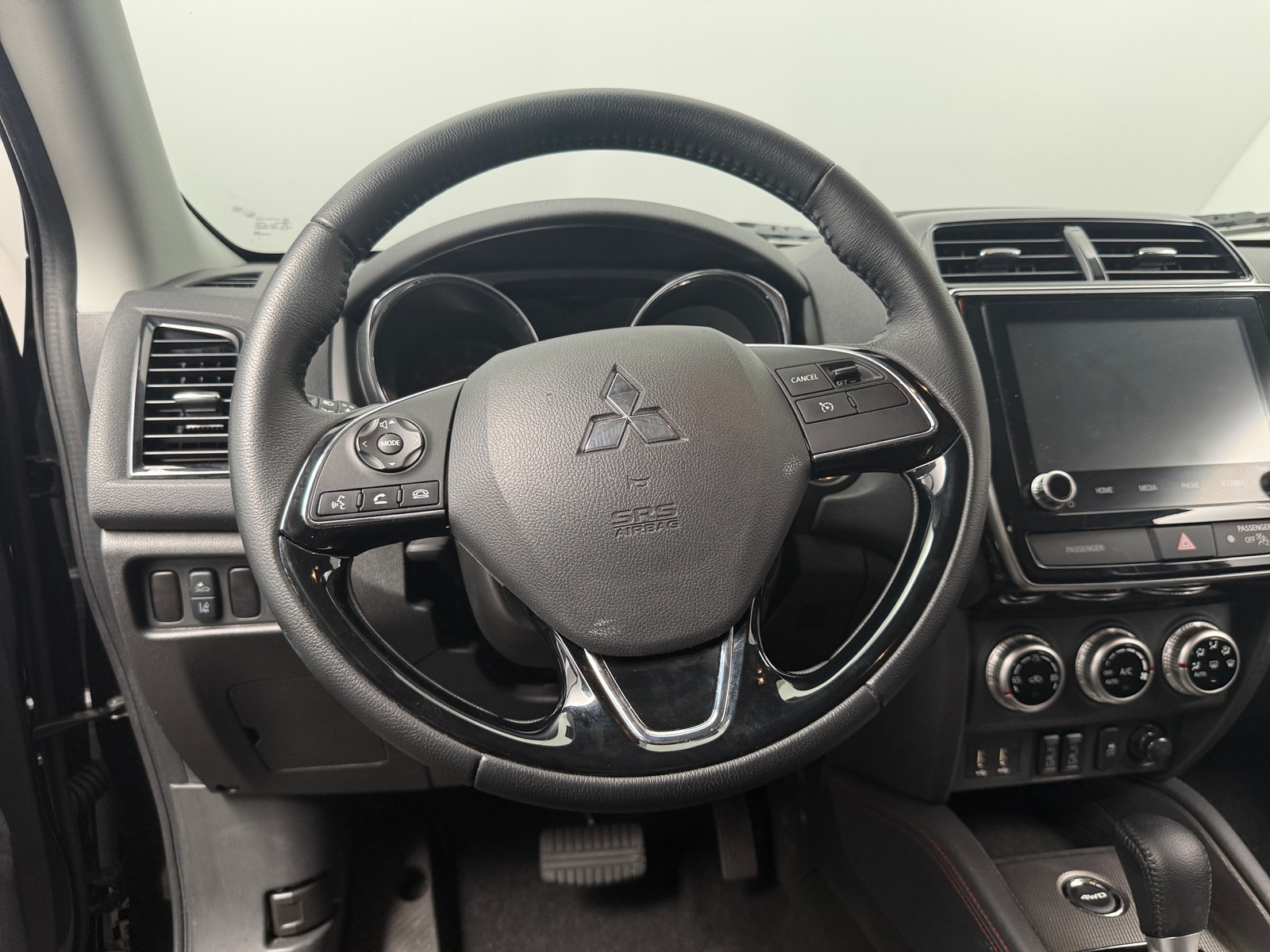 Thumbnail: 2025 Mitsubishi Outlander Sport - 4