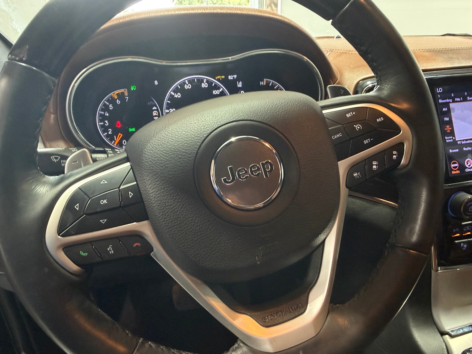 Thumbnail: 2019 Jeep Grand Cherokee - 4