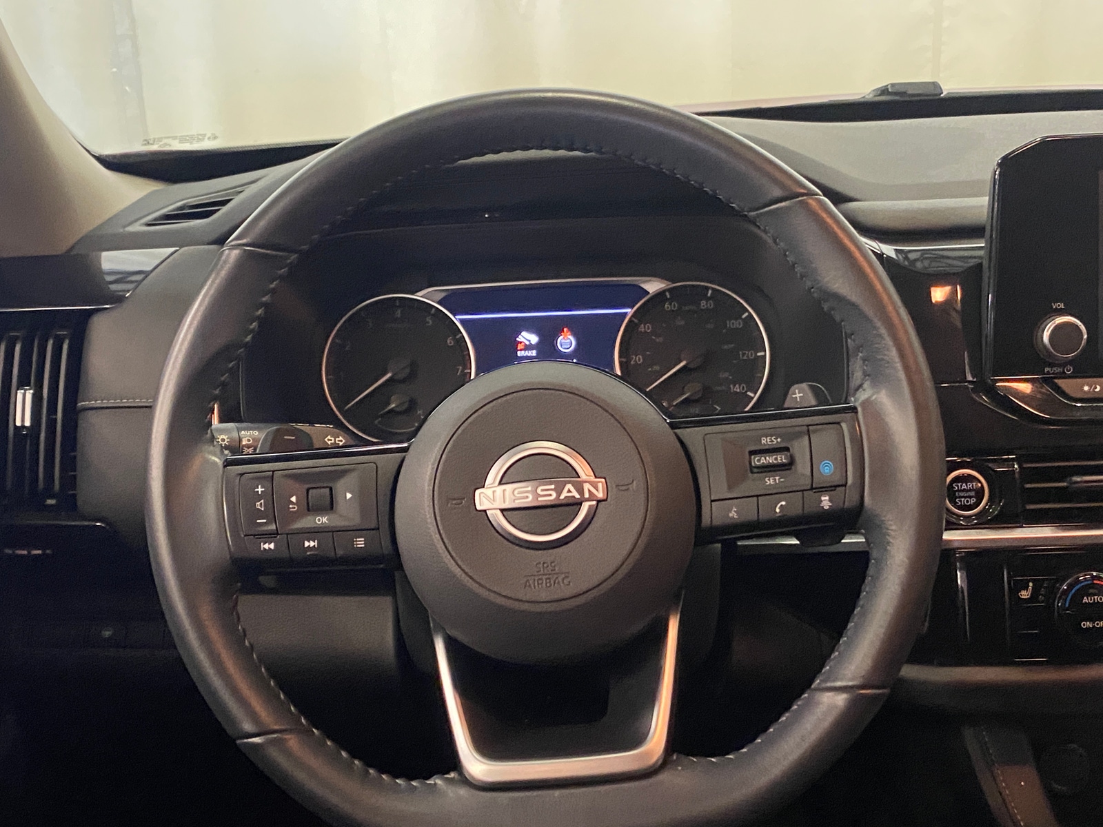 Thumbnail: 2022 Nissan Pathfinder - 5