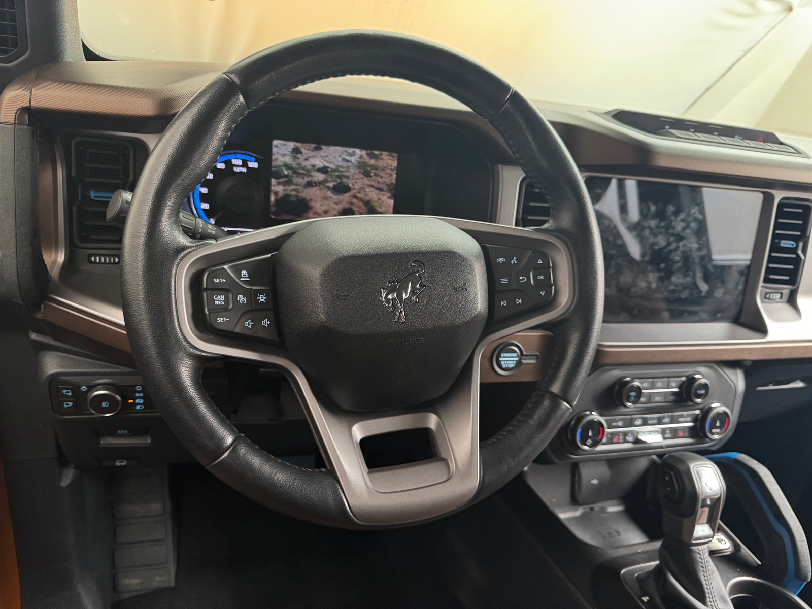 Thumbnail: 2022 Ford Bronco - 5