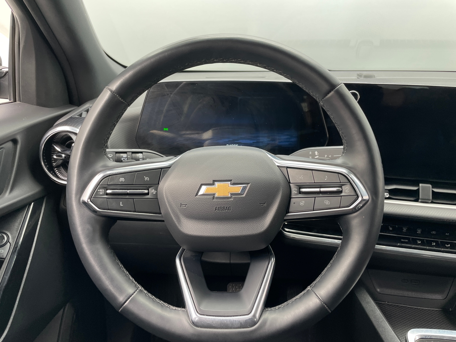 Thumbnail: 2025 Chevrolet Equinox - 5