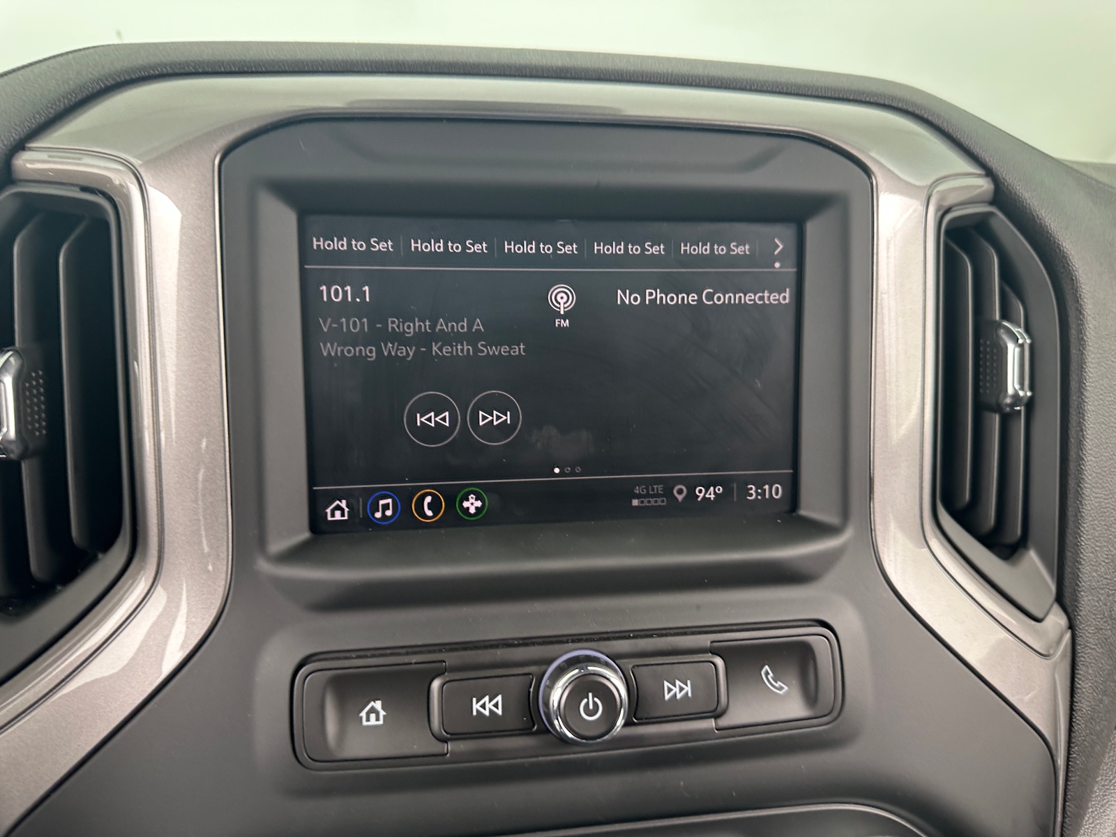 Thumbnail: 2024 GMC Sierra 1500 - 4