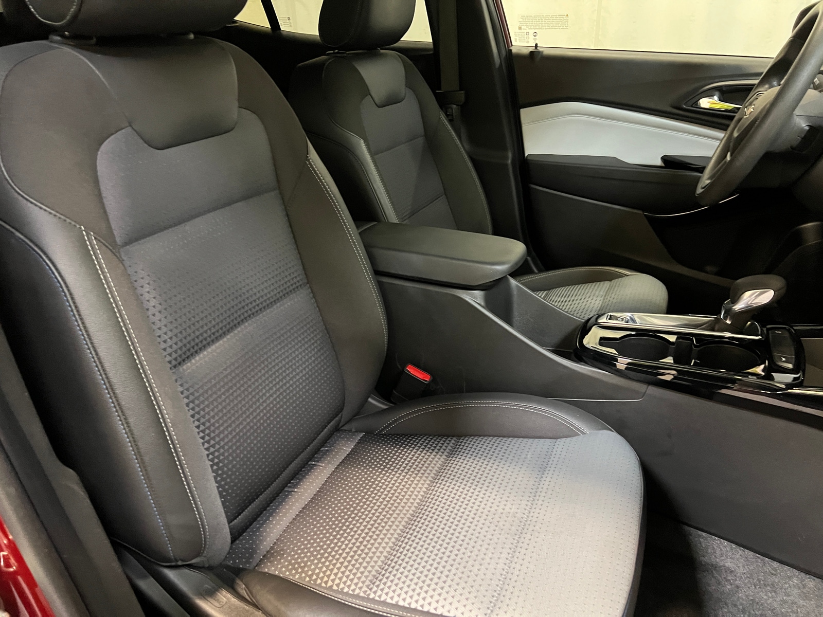 Thumbnail: 2025 Chevrolet Trax - 2