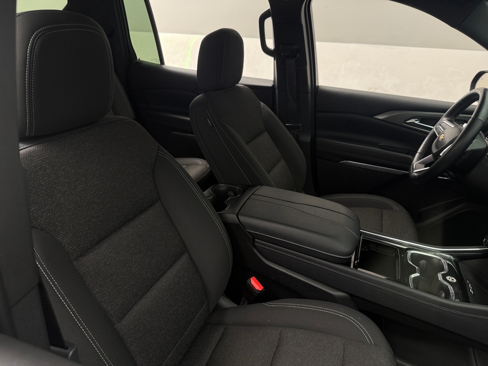 Thumbnail: 2024 Chevrolet Traverse - 2