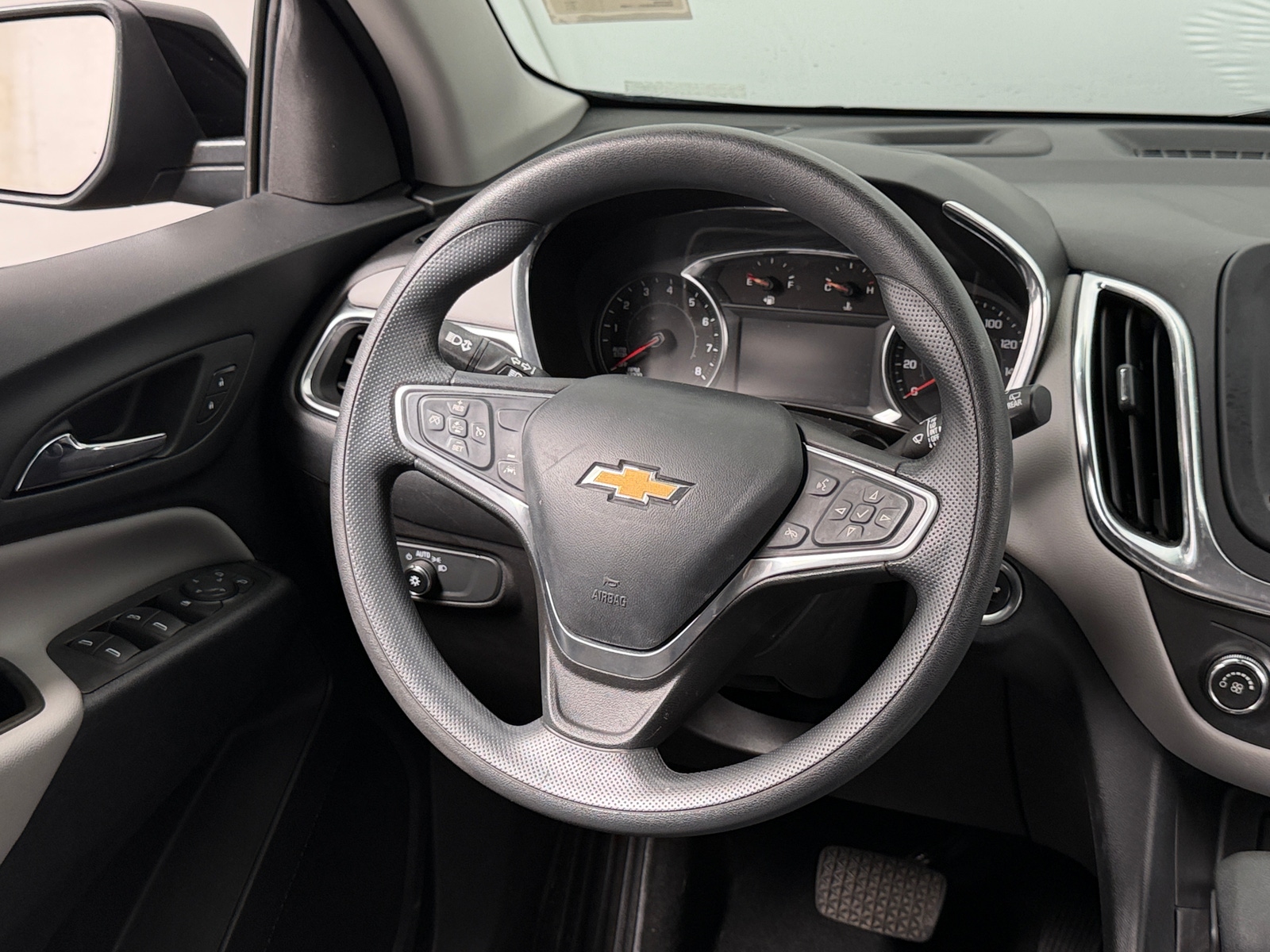 Thumbnail: 2023 Chevrolet Equinox - 5