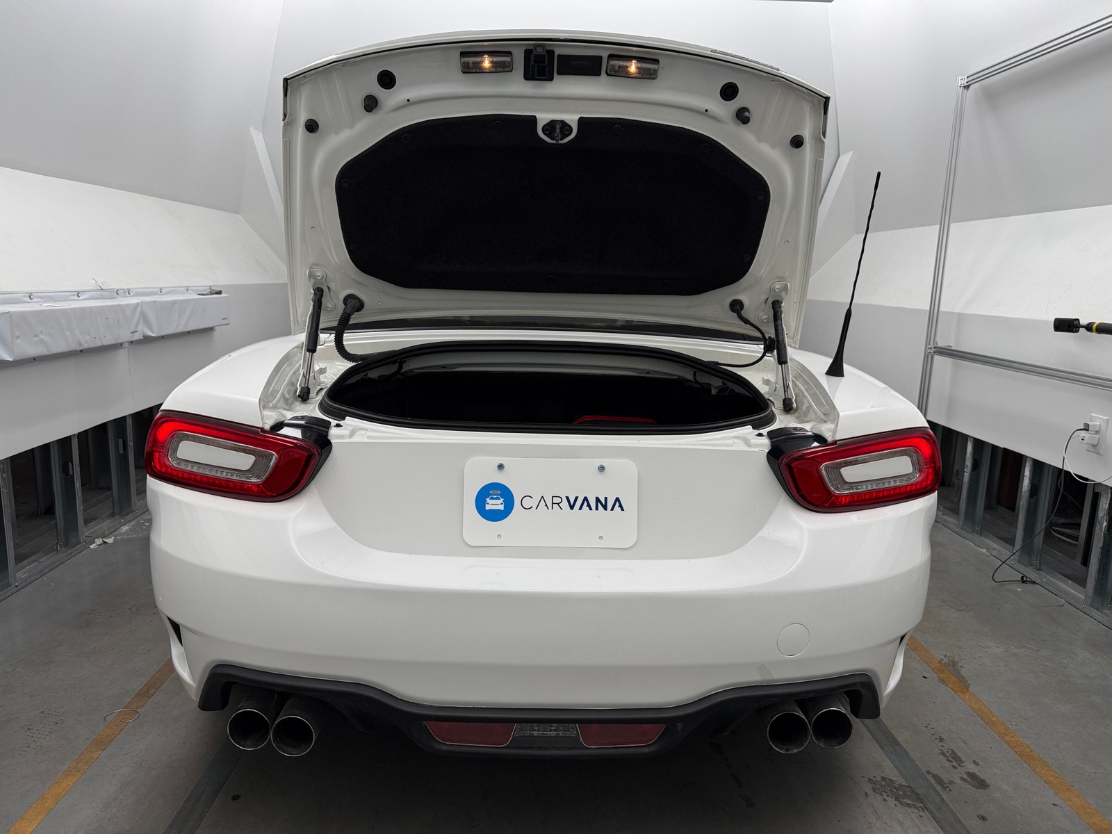 Thumbnail: 2018 Fiat 124 Spider - 5