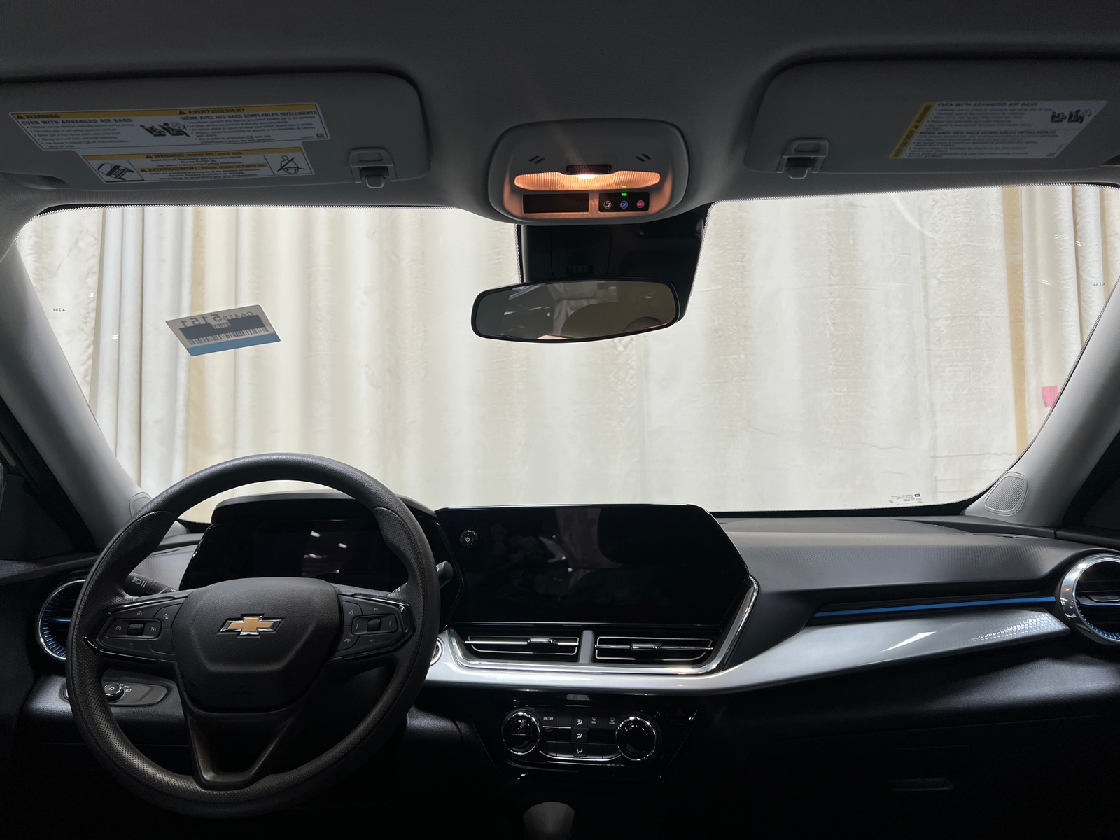 Thumbnail: 2025 Chevrolet Trax - 3