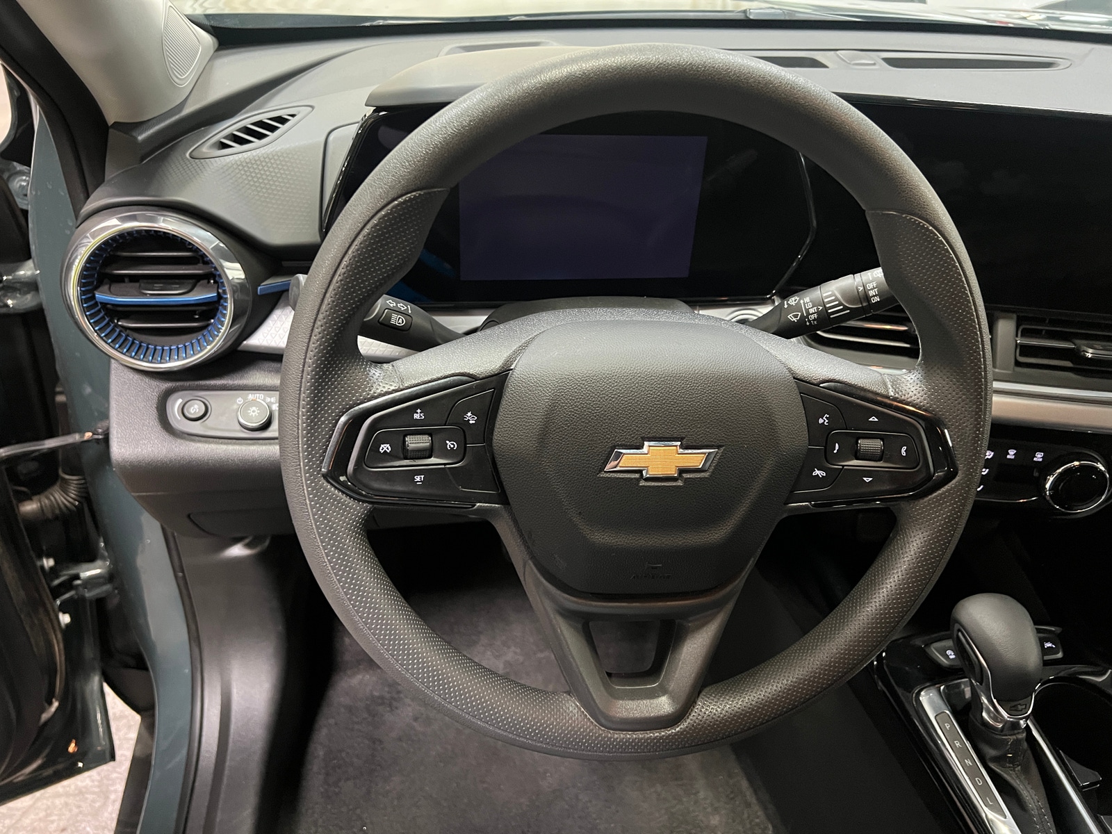 Thumbnail: 2025 Chevrolet Trax - 5