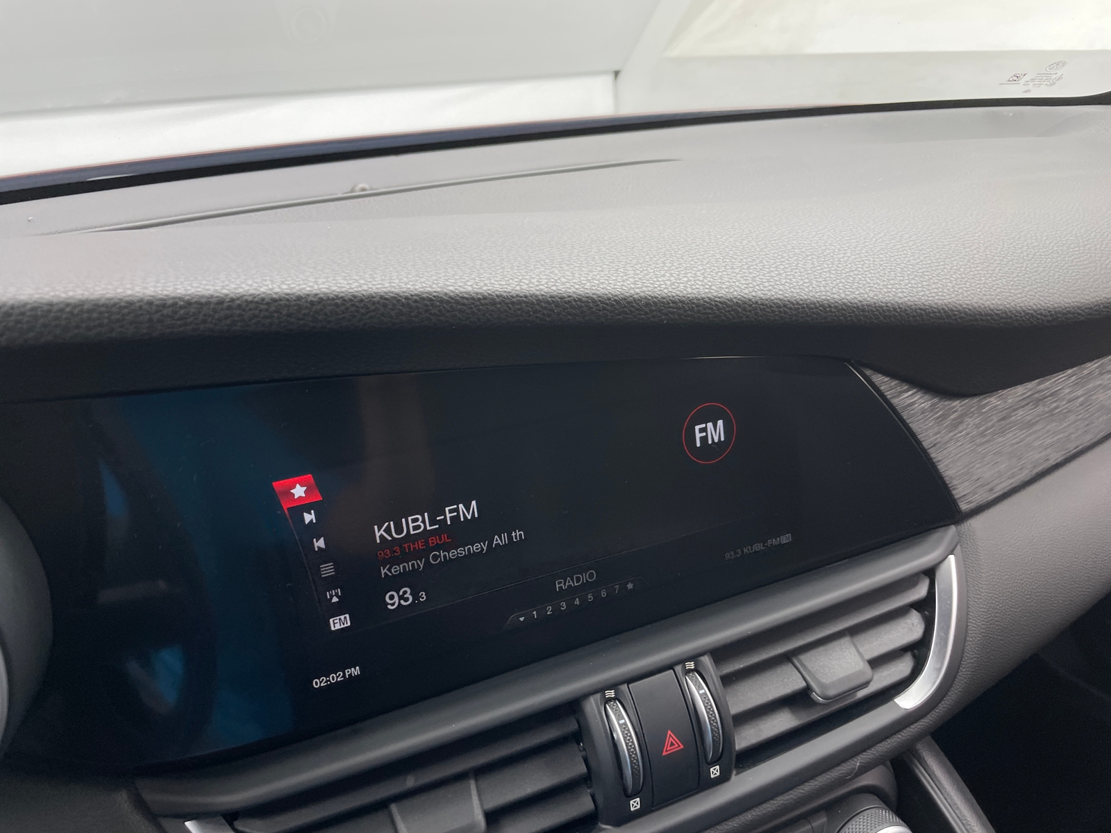 Thumbnail: 2019 Alfa Romeo Giulia - 3