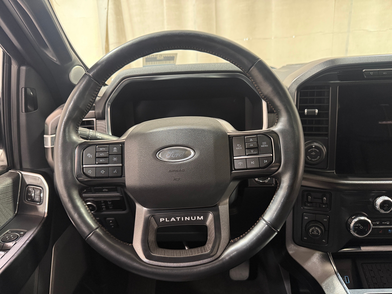 Thumbnail: 2023 Ford Econoline - 4