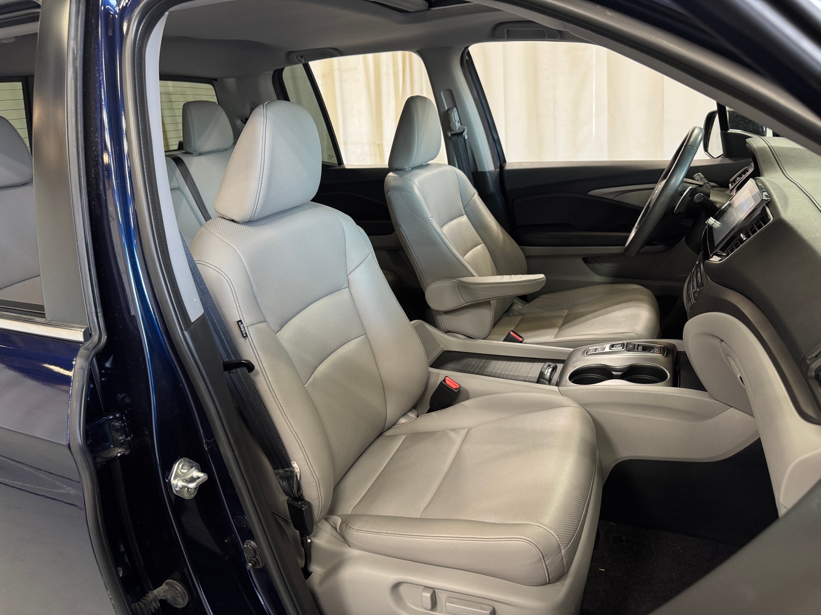 Thumbnail: 2023 Honda Ridgeline - 2