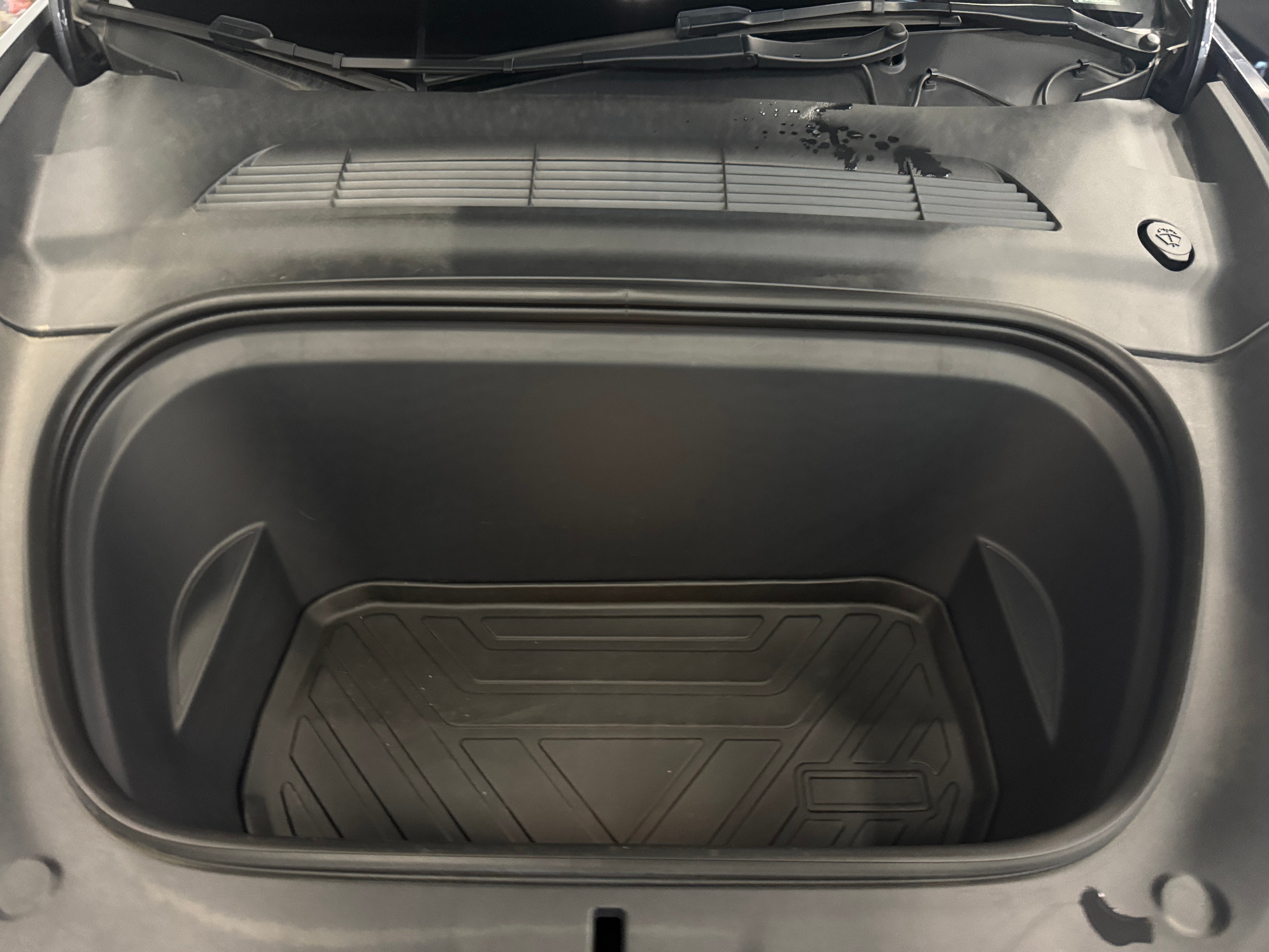 Used 2023 Tesla Model Y Long Range with VIN 7SAYGDEE2PA055314 for sale in Auburn, WA