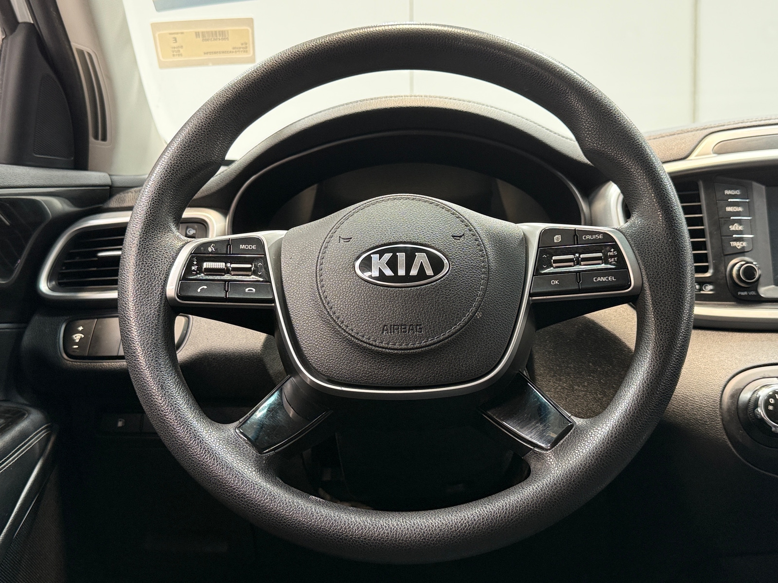 Thumbnail: 2019 Kia Sorento - 5