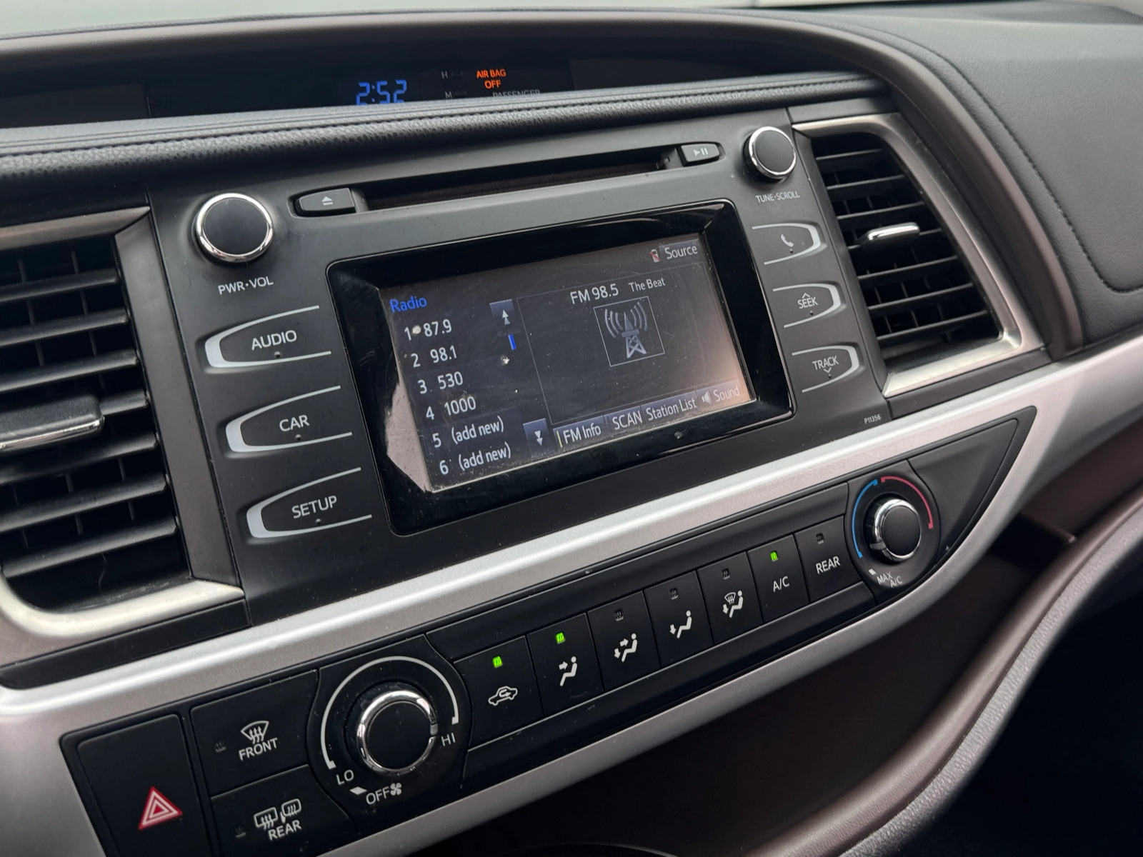Thumbnail: 2018 Toyota Highlander - 4