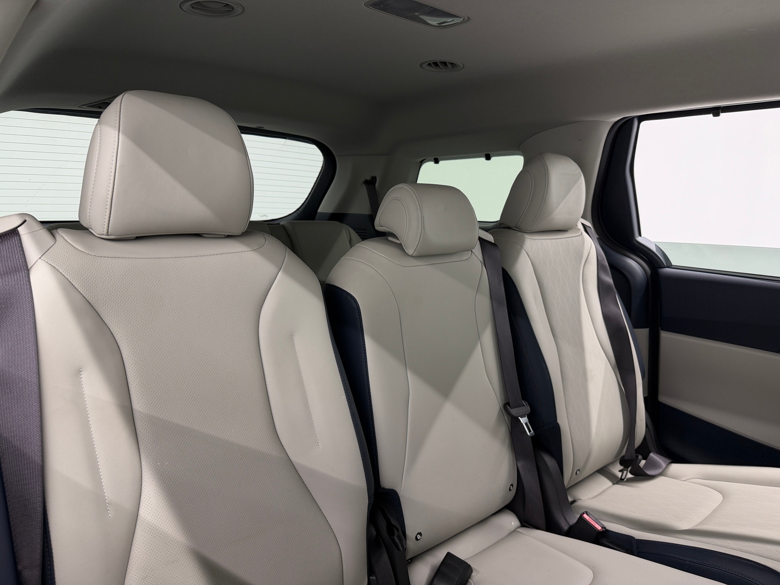 Thumbnail: 2025 Kia Carnival - 5